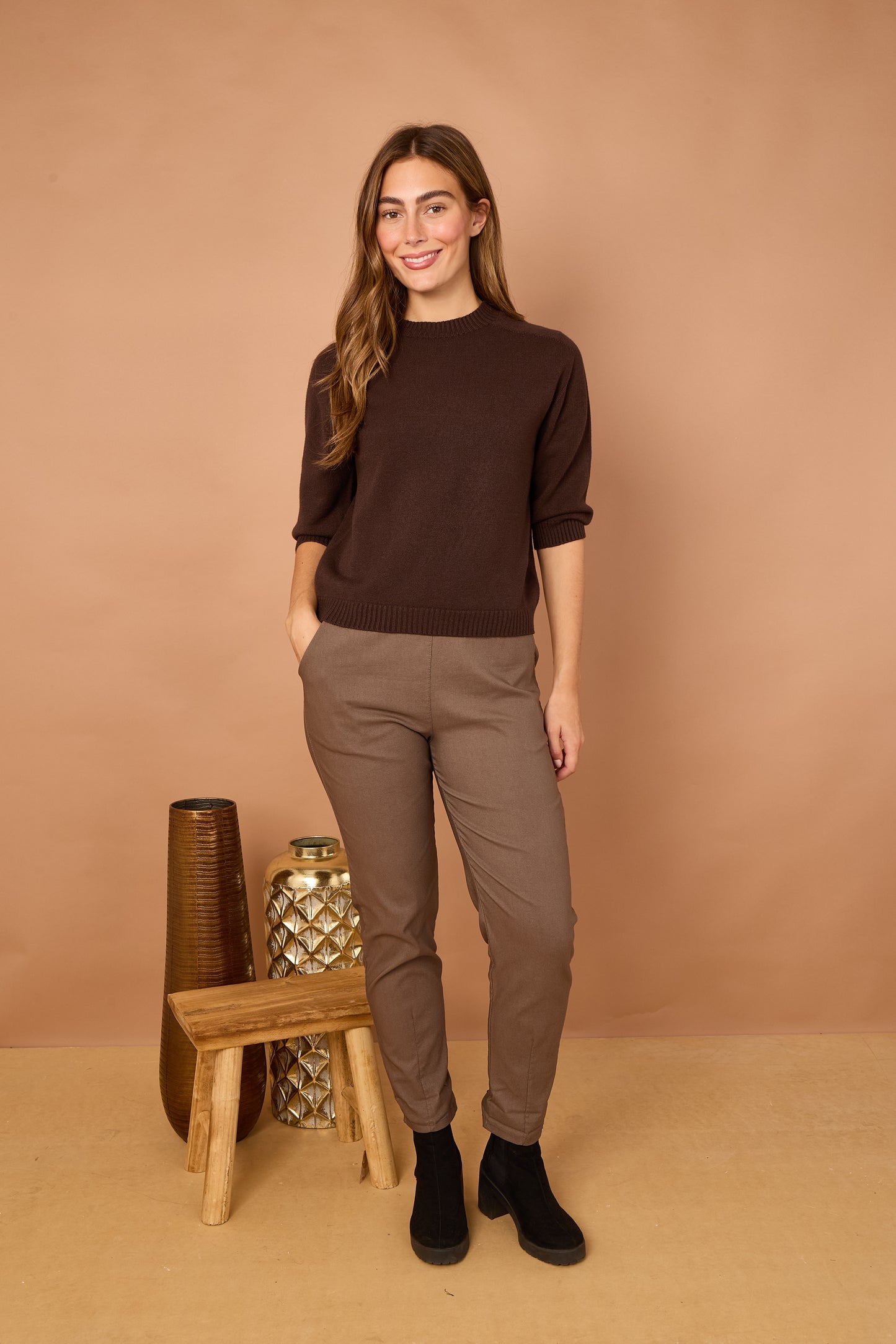 CREW NECK RIBBED JUMPER