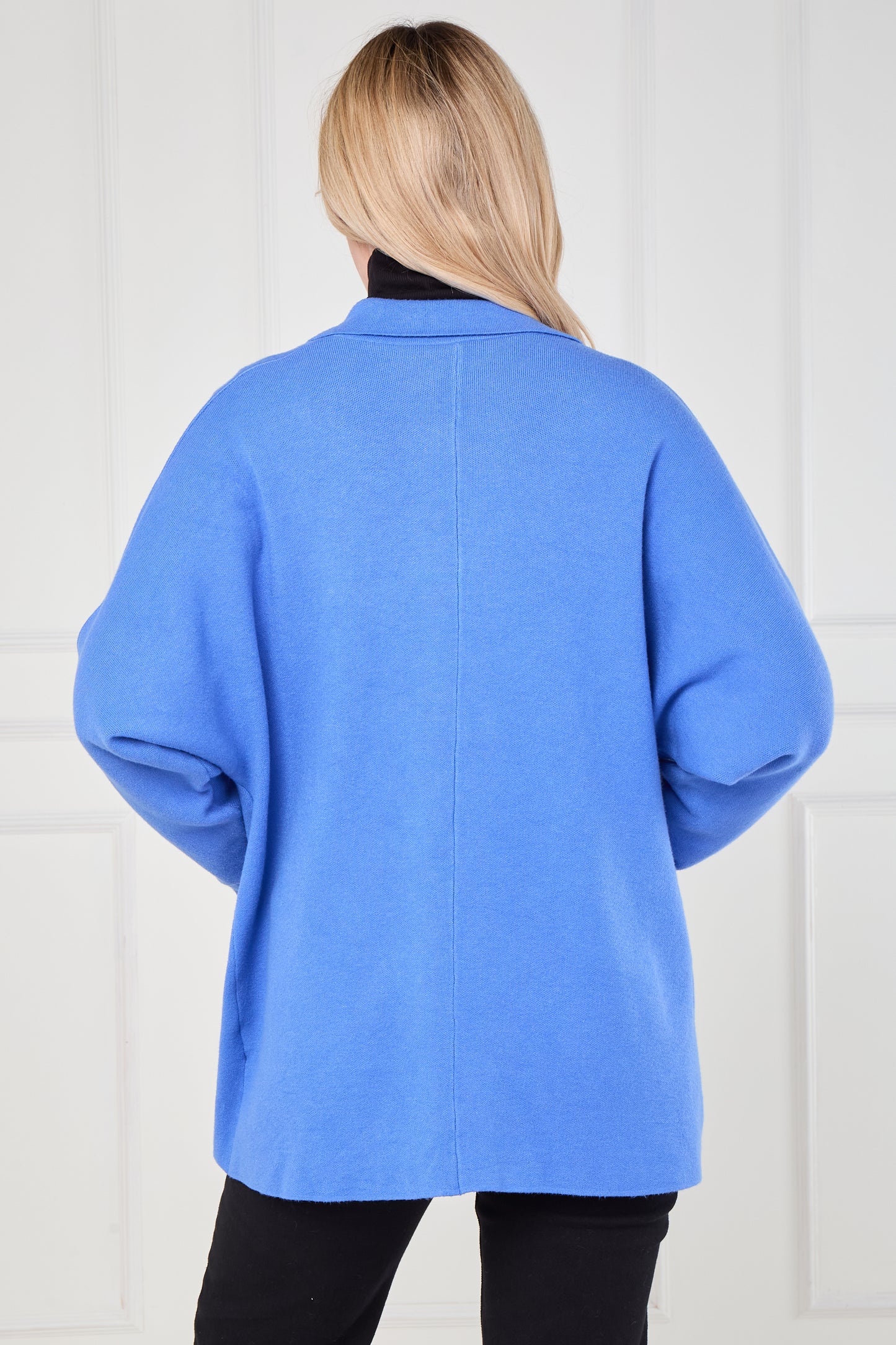 GOLD BUTTON FOLDED SLEEVE JACKET