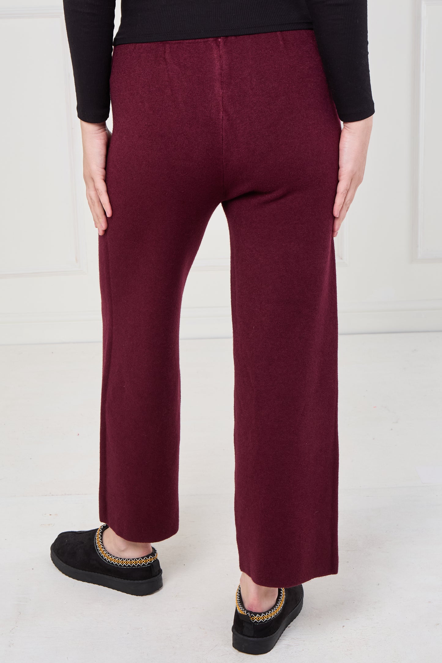 FINE KNIT ELASTICATED WAIST TROUSERS