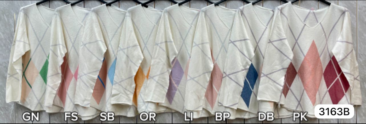 DIAMOND PATTERNED V NECK JUMPER