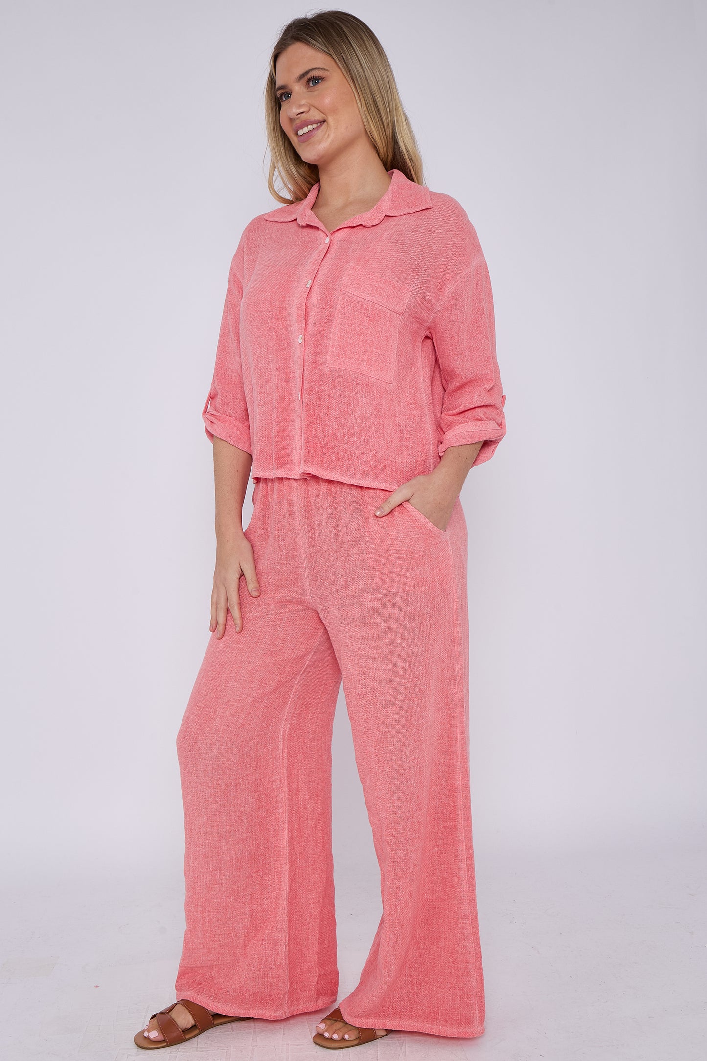 WASHED LINEN ONE POCKET CROPPED SHIRT