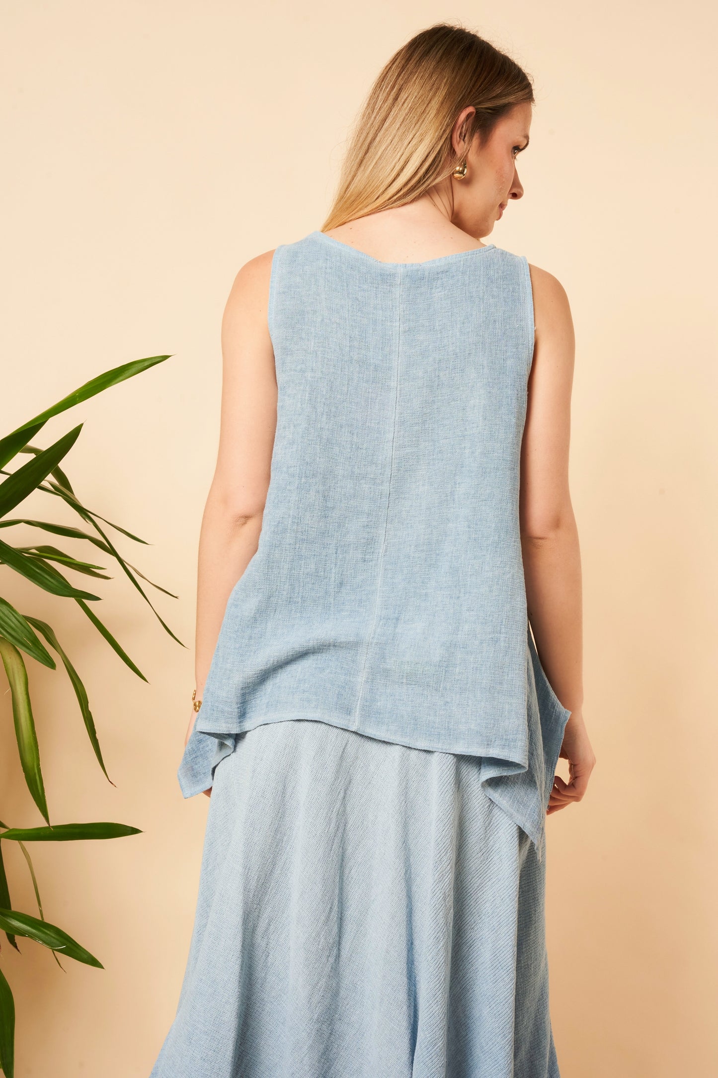 WASHED LINEN LAYERED SLEEVELESS TOP