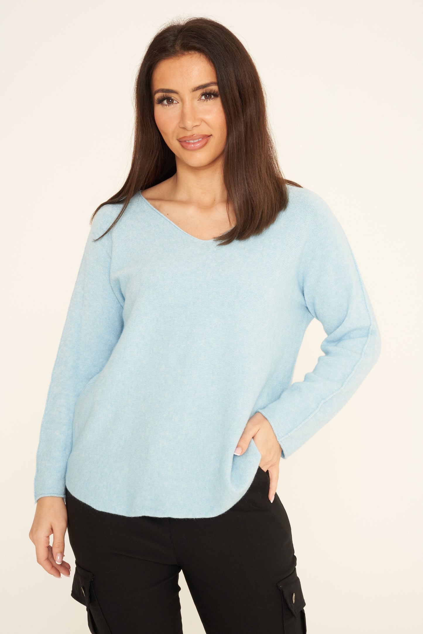 ULTRASOFT V-NECK JUMPER