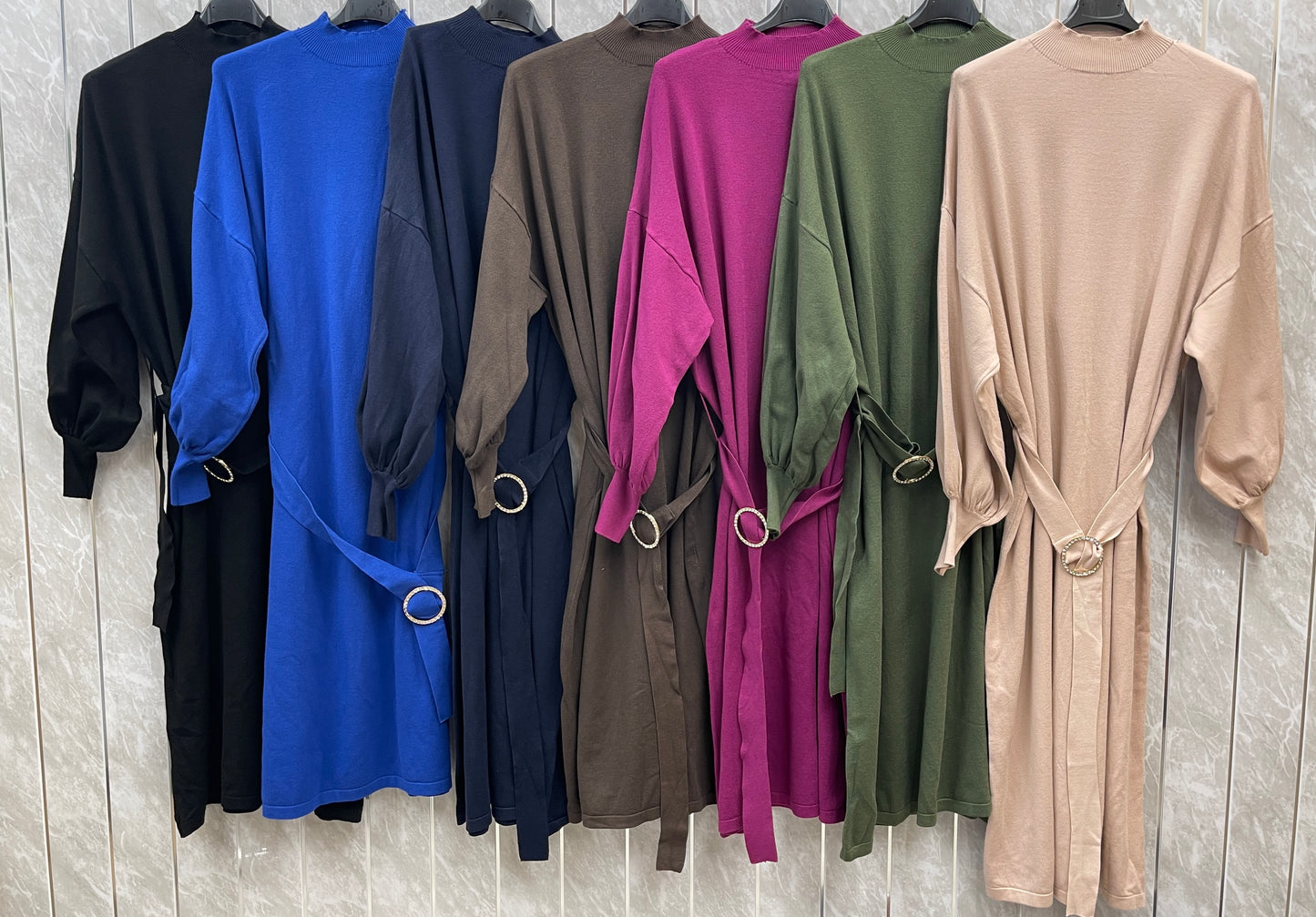 DIAMOND BUCKLED PUFF SLEEVES KNITTED DRESS