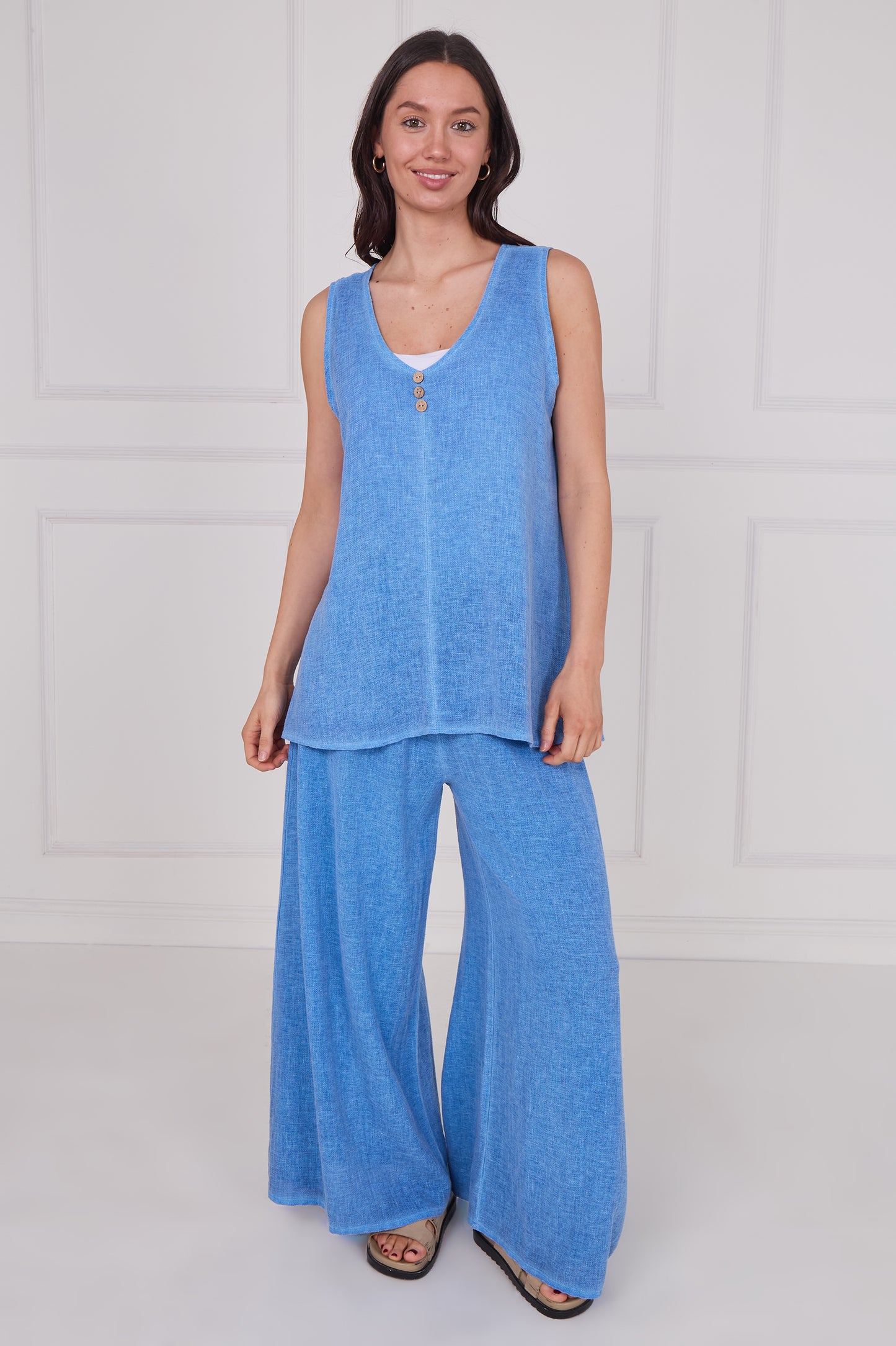 WASHED LINEN THREE BUTTON SEAM VEST
