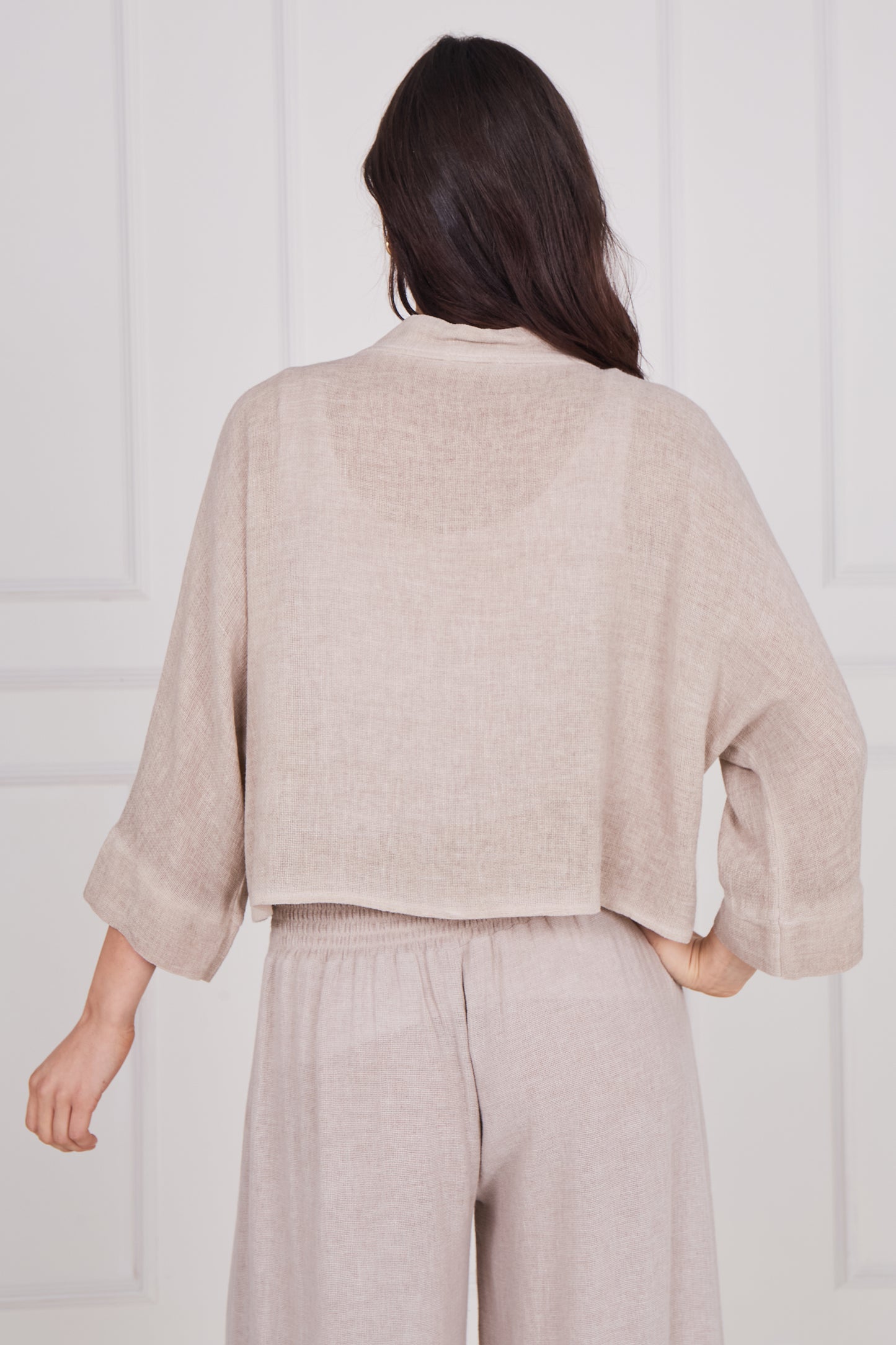WASHED LINEN LONG SLEEVE BUTTONED V-NECK TOP