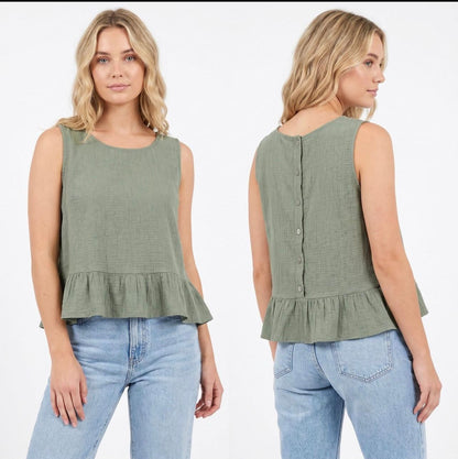 CRINKLE SLEEVELESS BUTTON VEST
