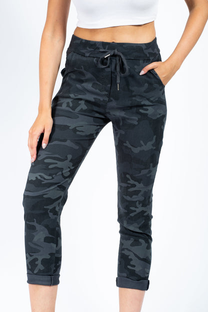 Extra LARGE Camouflage Magic Stretch Trousers