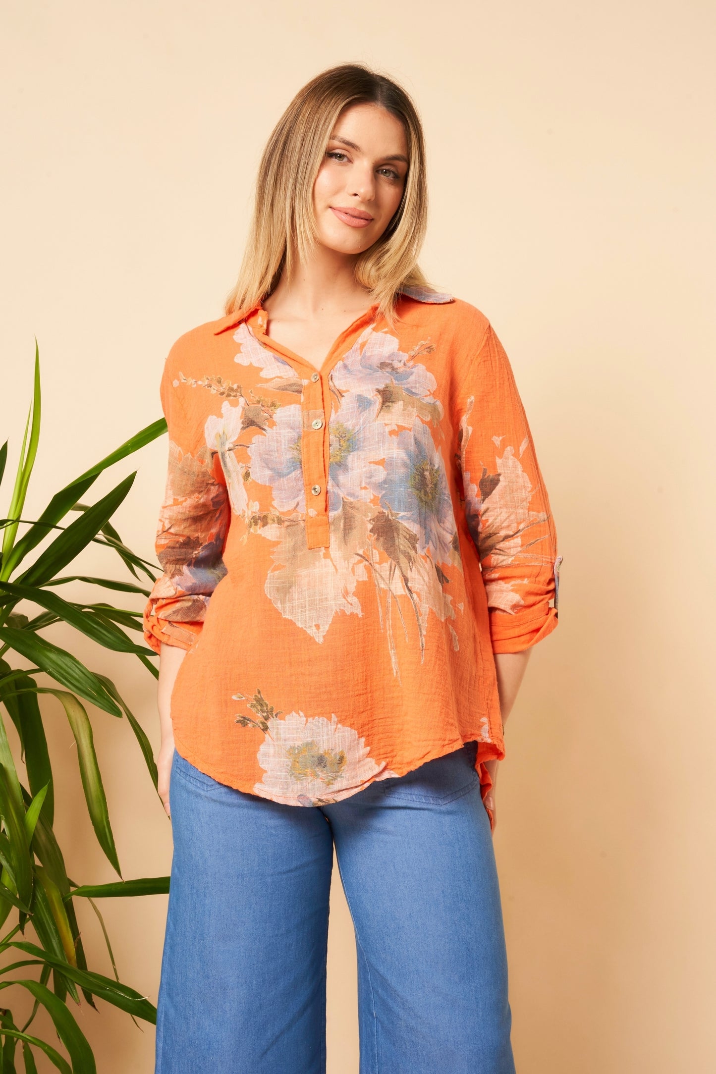 Floral Print Buttoned Top