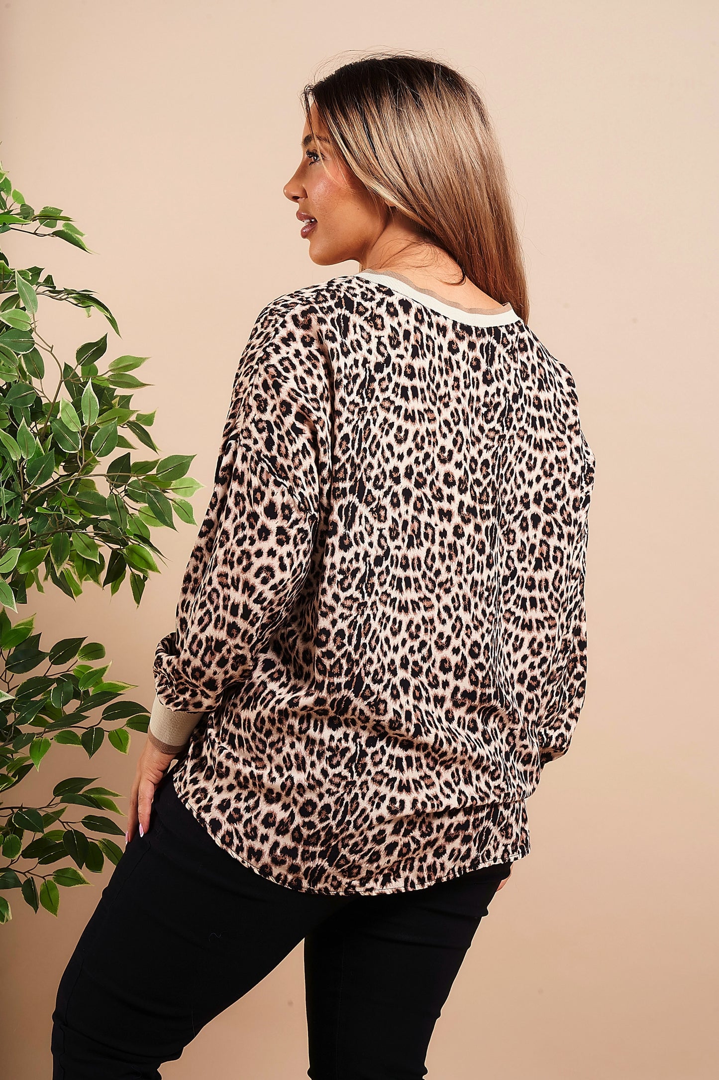 Cuffed Sleeves Leopard Print Top