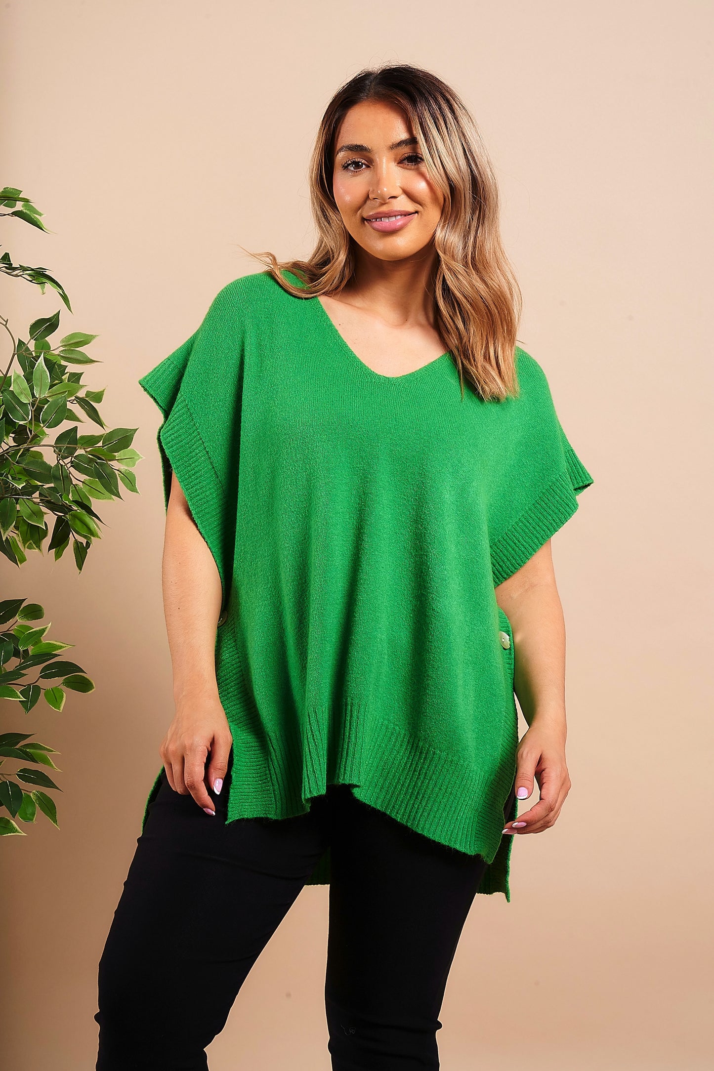 Side Button V-Neck Ribbed Edge Cape