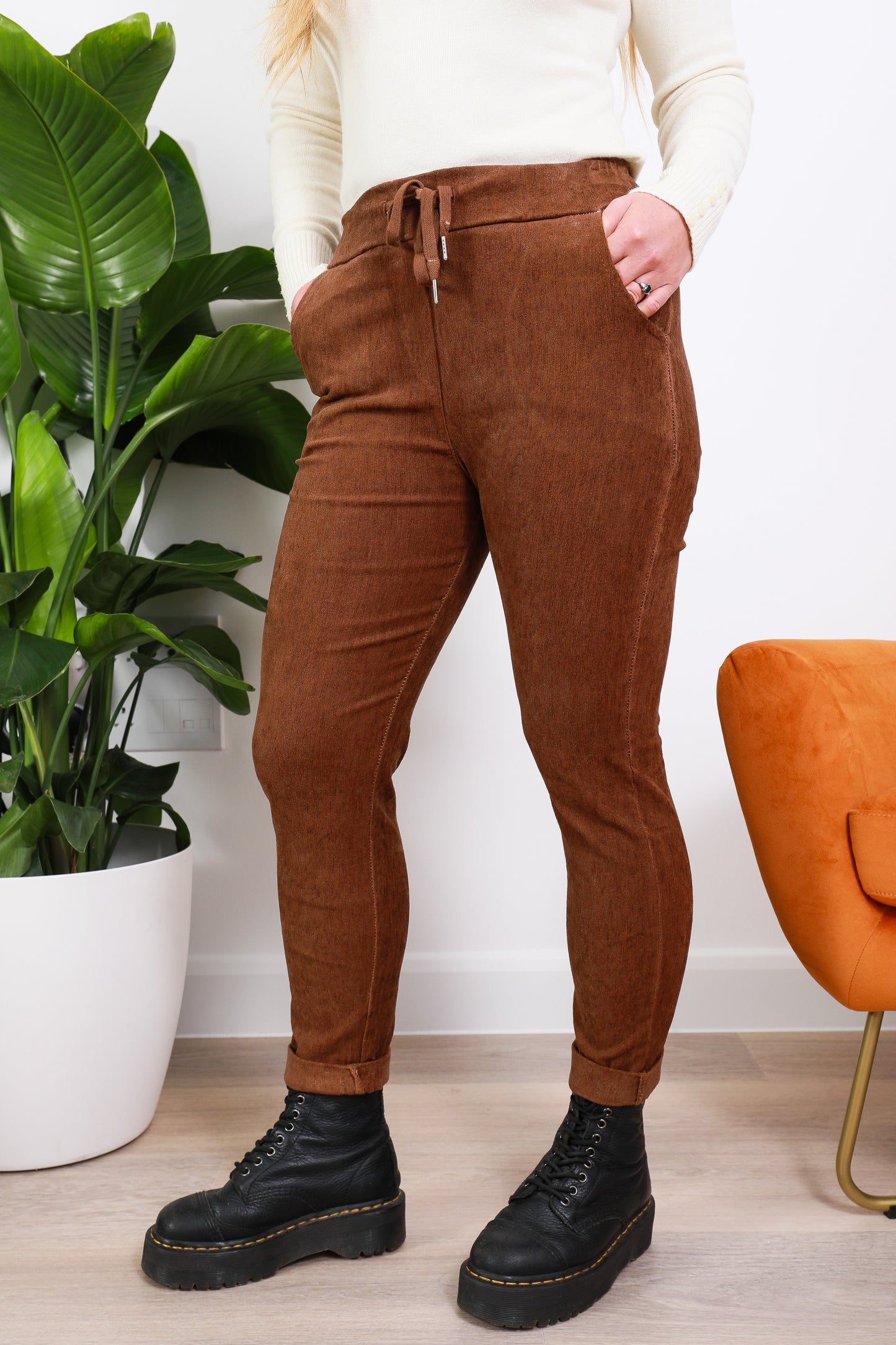 EXTRA LARGE Fine Needle Cord Stretch Trousers