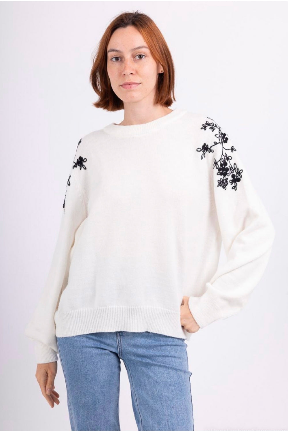 EMBROIDERED FLORAL SLEEVE  JUMPER