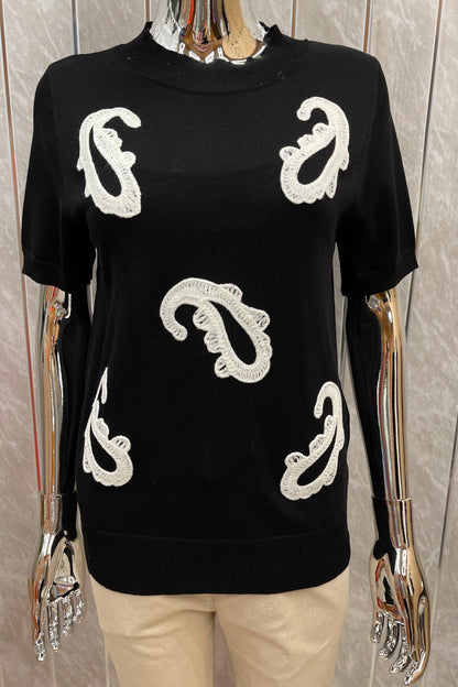 EMBOSSED PAISLEY PRINT KNITTED TOP