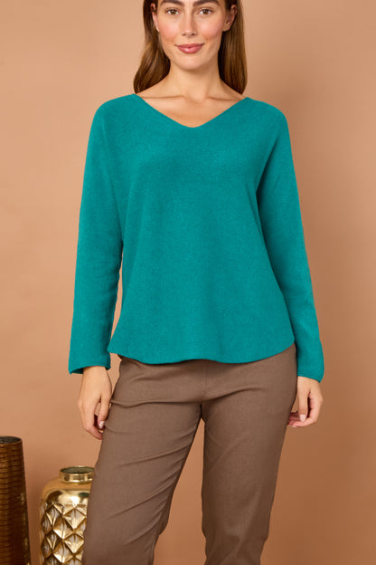 CLASSIC V-NECK JUMPER