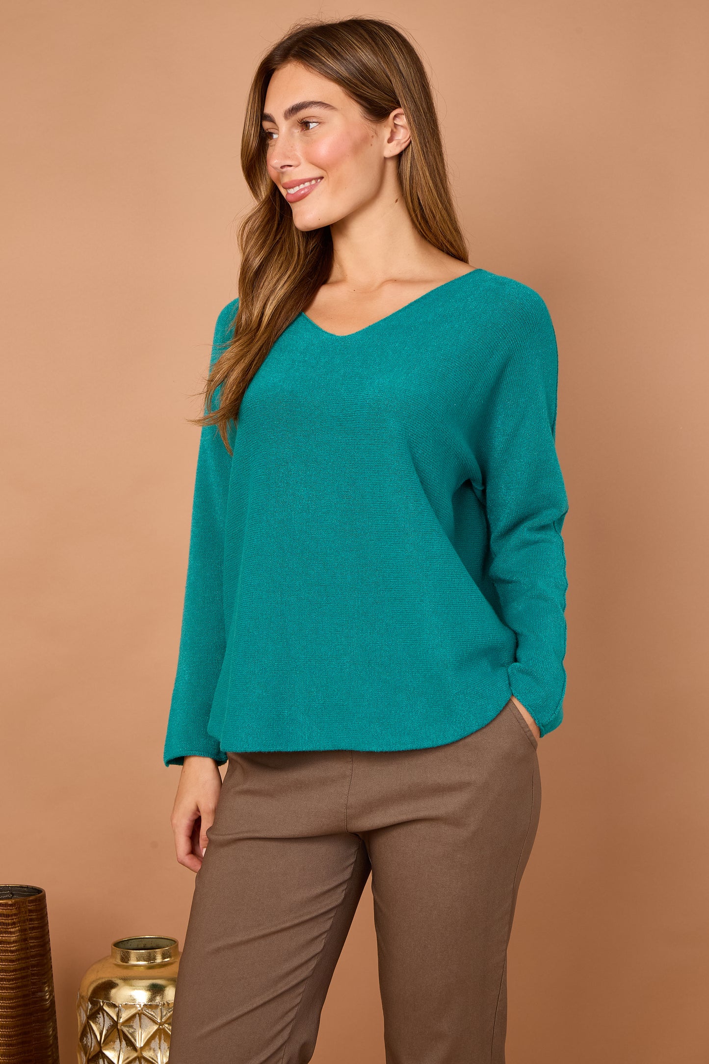 CLASSIC V-NECK JUMPER