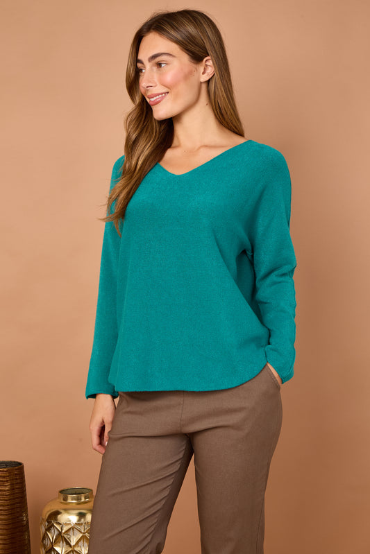 CLASSIC V-NECK JUMPER