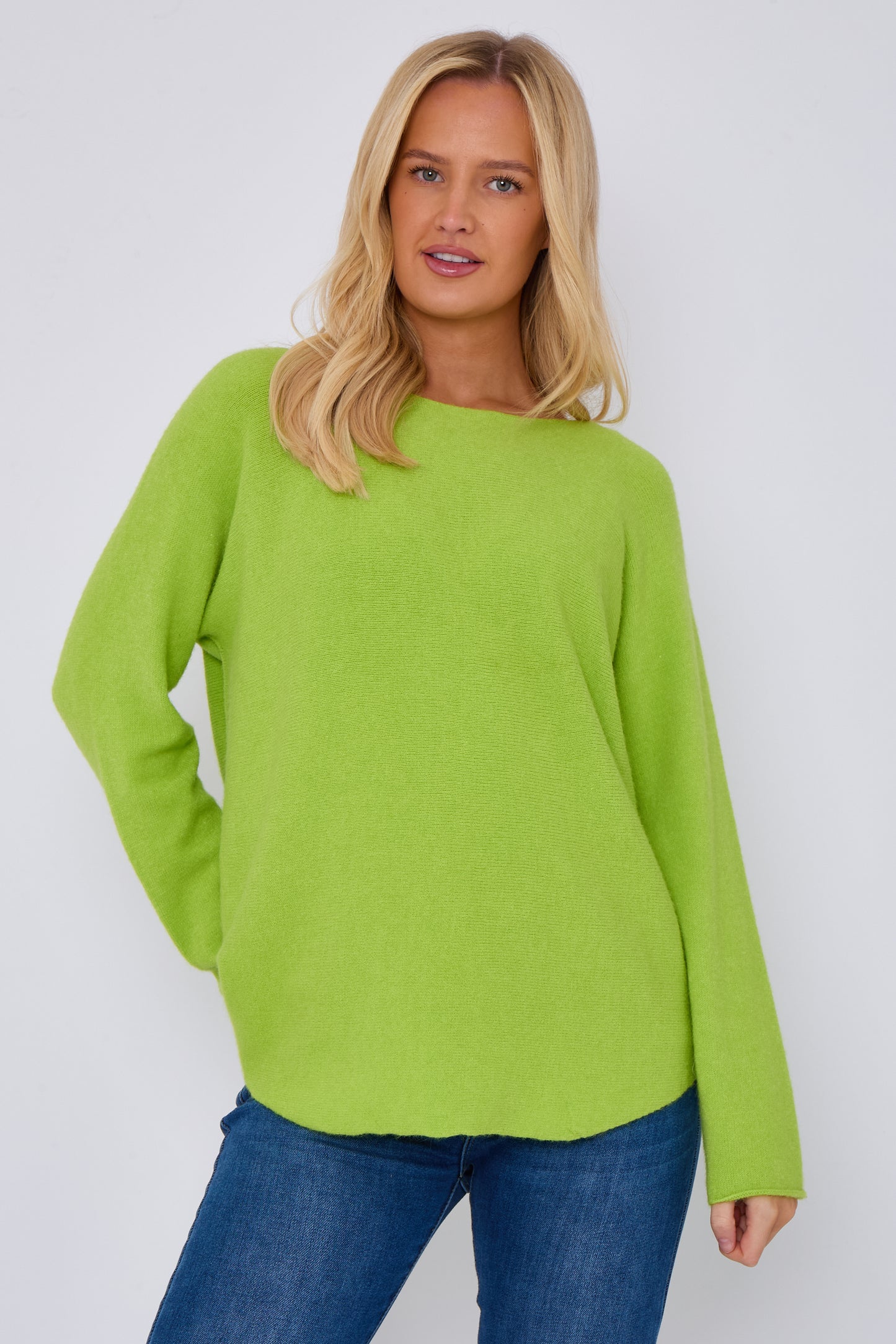 Classic SCOOP Neck Jumper