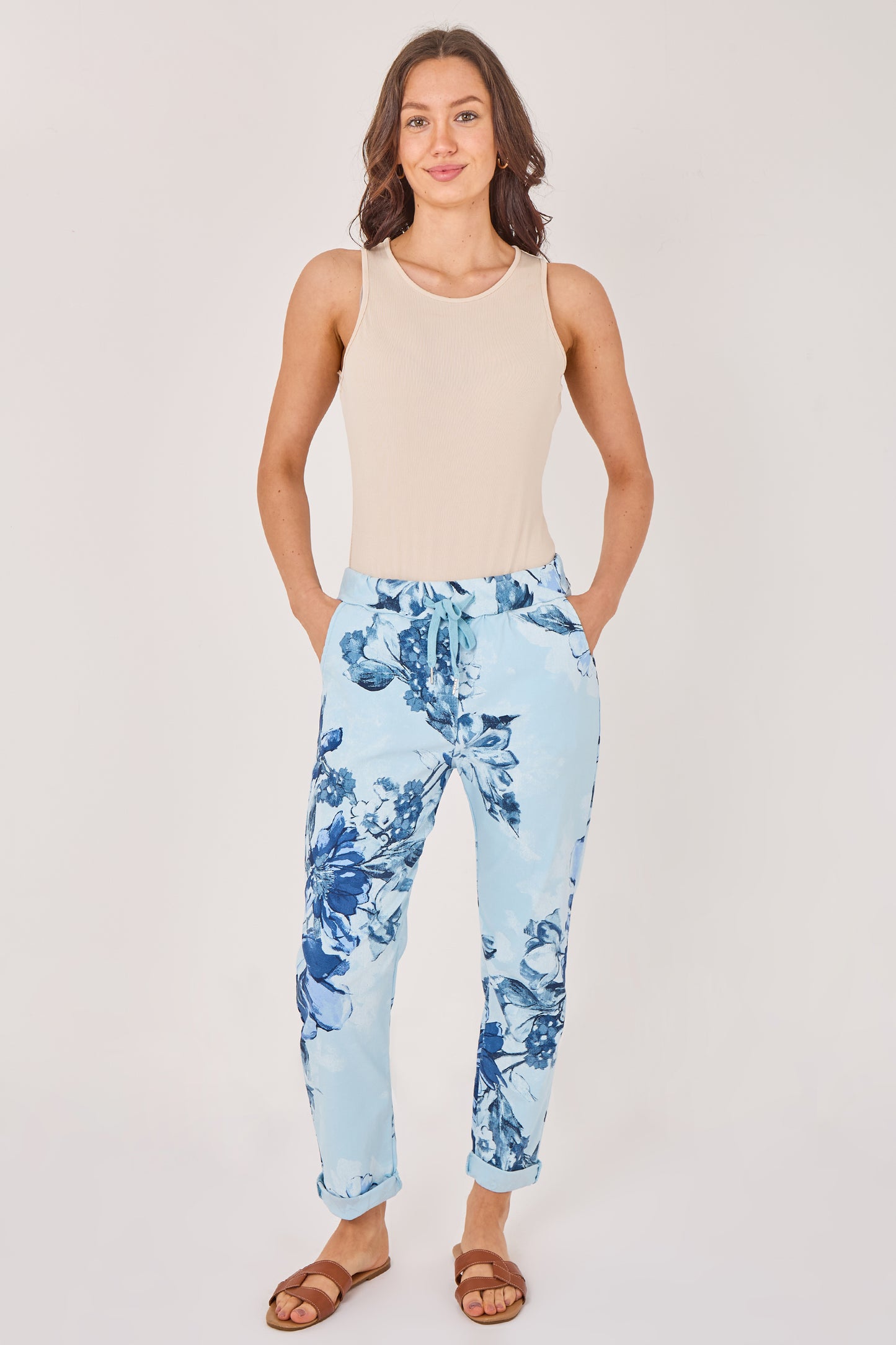 FLORAL PRINT MAGIC TROUSERS [BLUE]