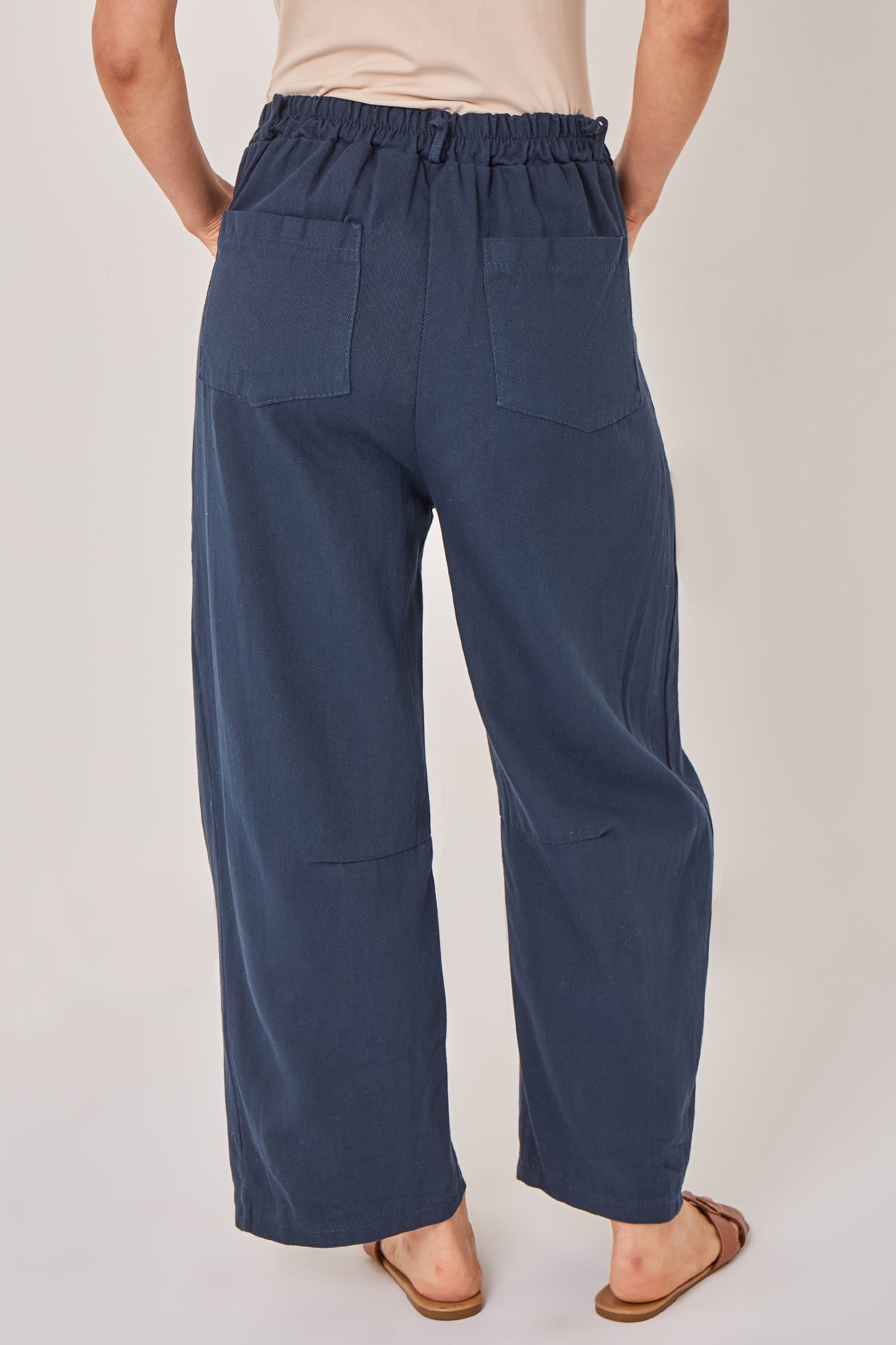 BARREL LEG COTTON TROUSER