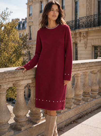 Style 35090 BORDEAUX model photo – long-sleeve diamond-neck dress.