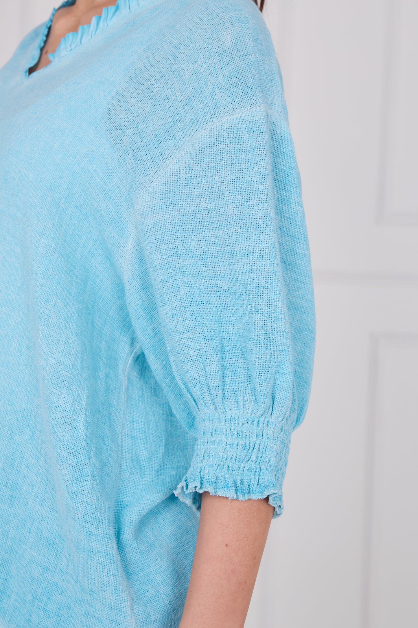 WASHED LINEN FRILL V-NECK SHIRRED SLEEVE TOP