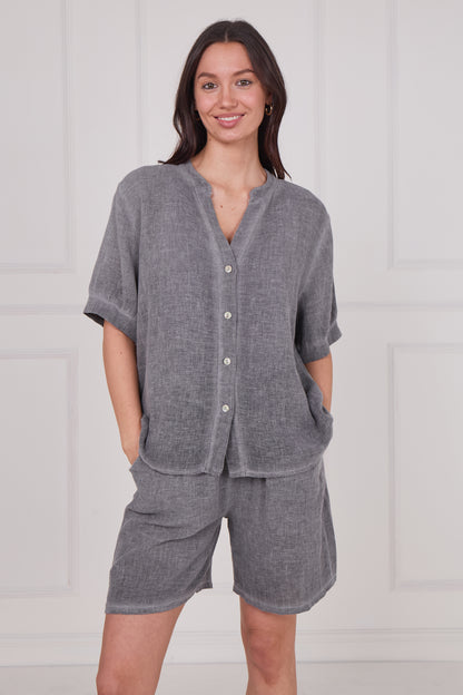WASHED LINEN BUTTON V-NECK TOP