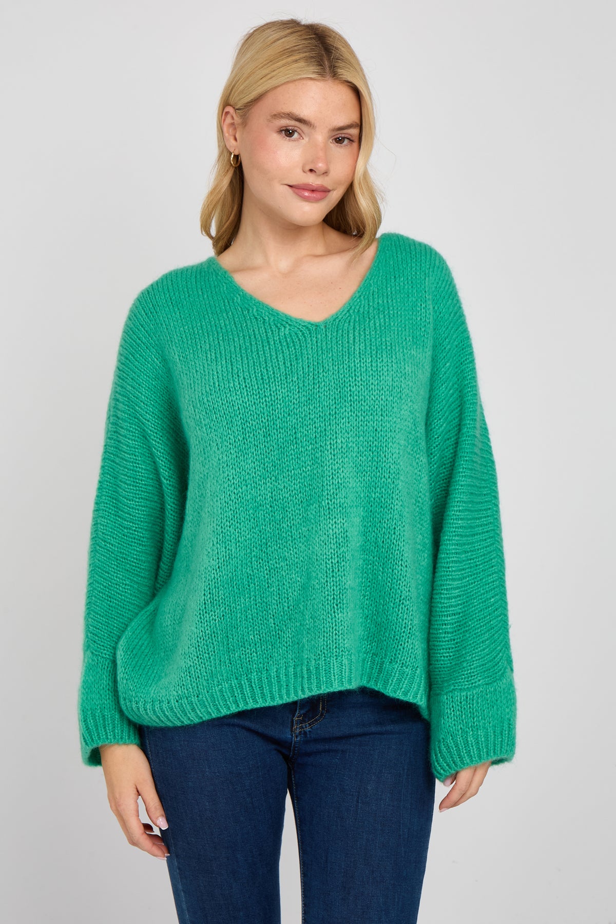 MOHAIR V-NECK JUMPER