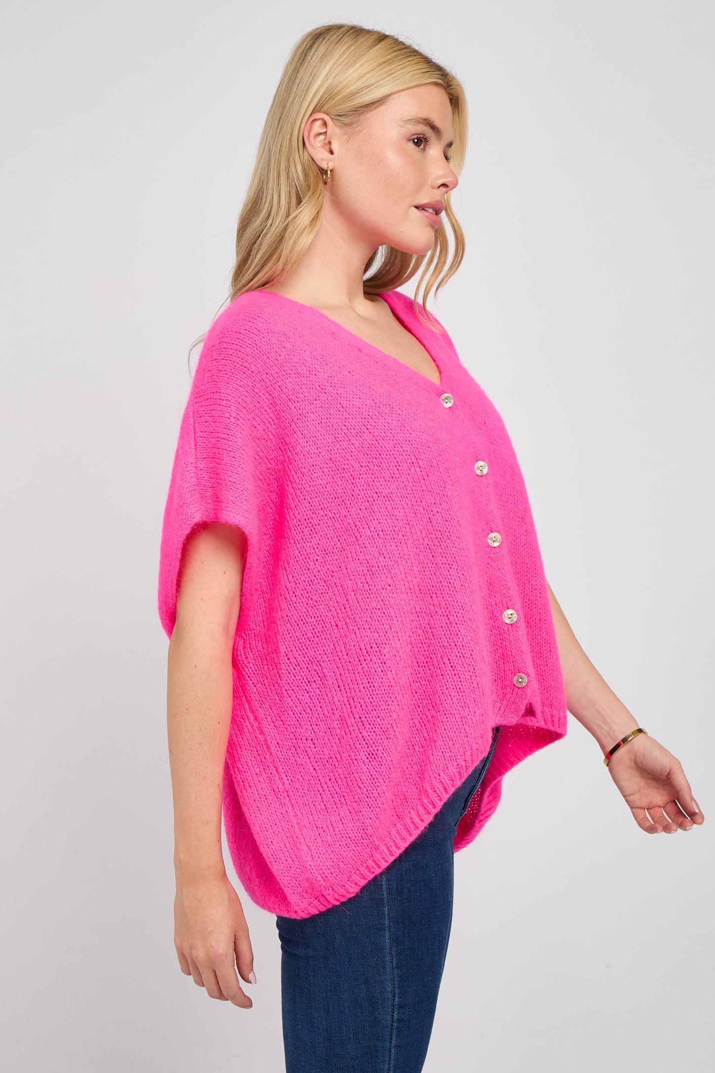 MOHAIR V NECK SLEEVELESS CARDIGAN