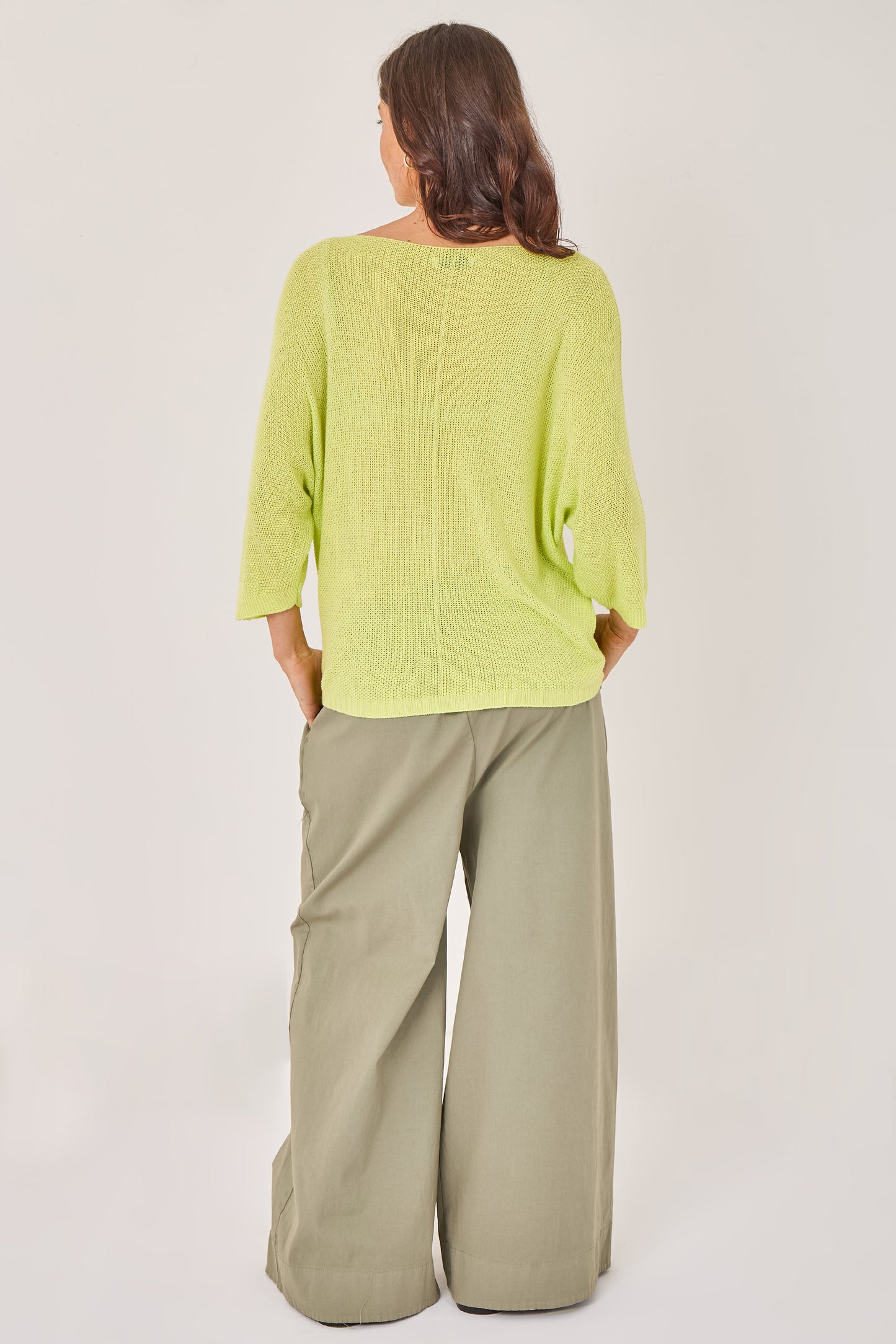 V-NECK CROCHET TOP
