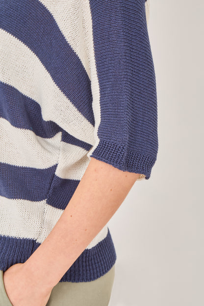 V-NECK STRIPE TOP