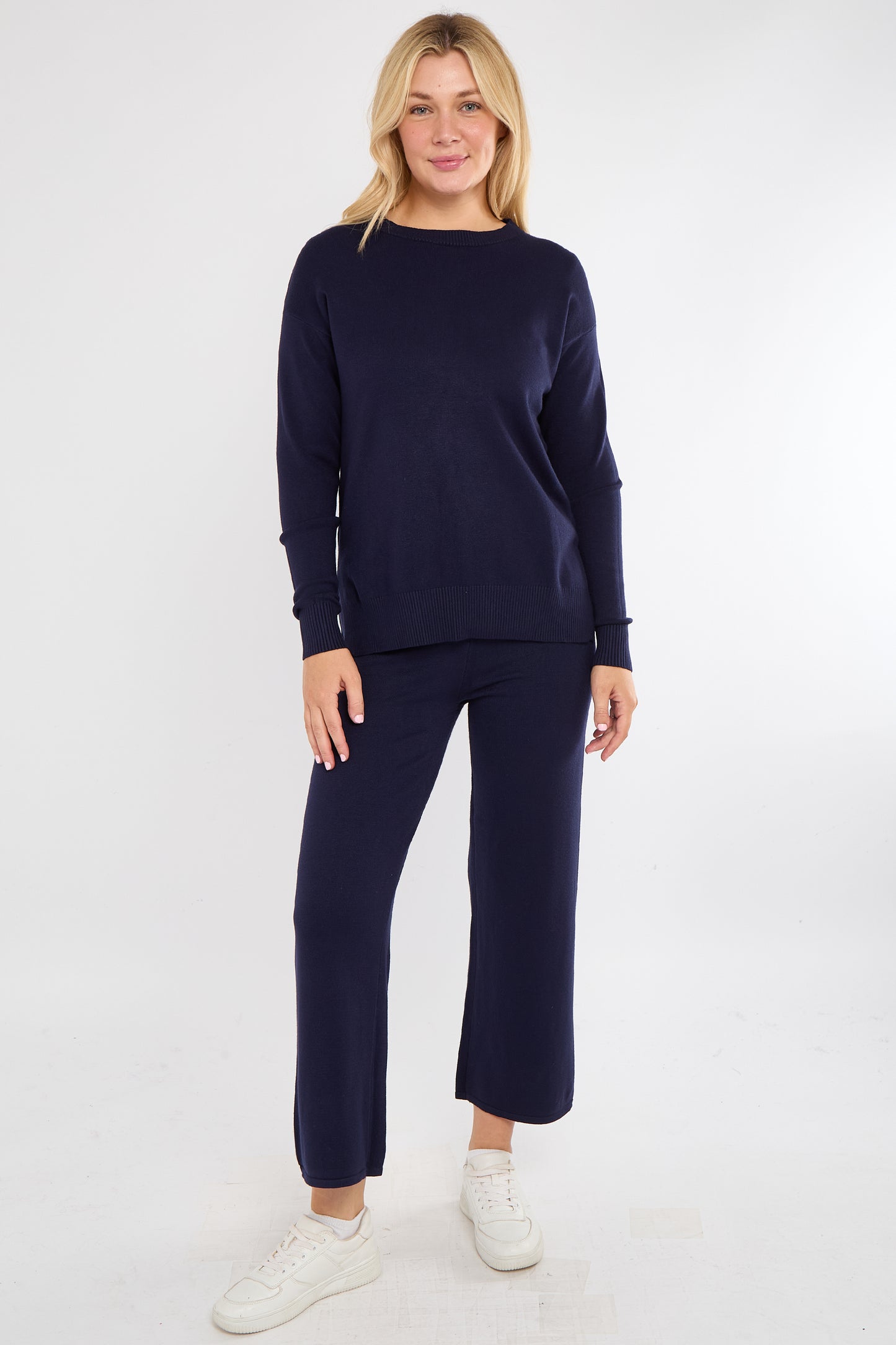 SOFT KNITTED TROUSERS