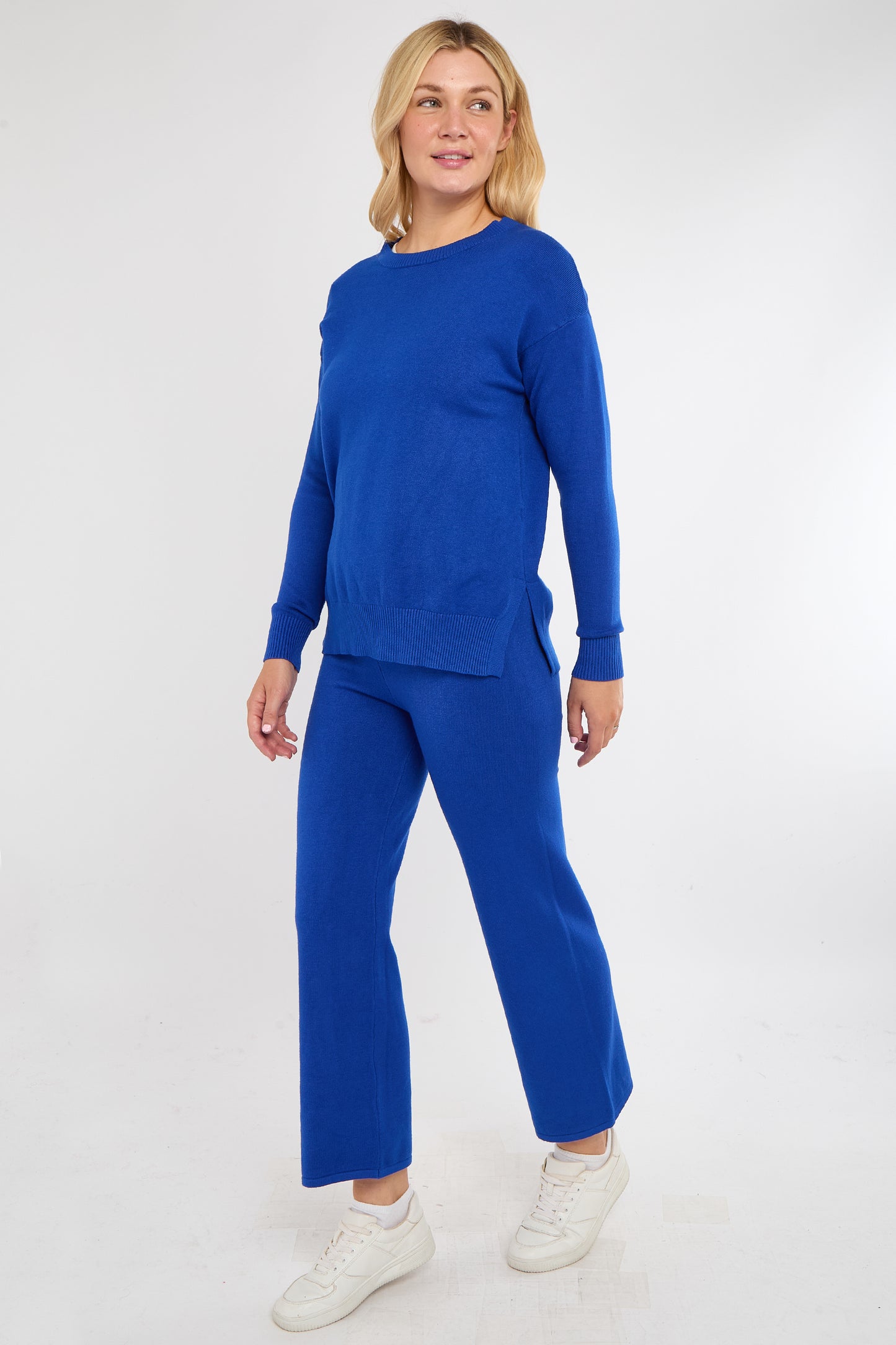 SOFT KNITTED TROUSERS