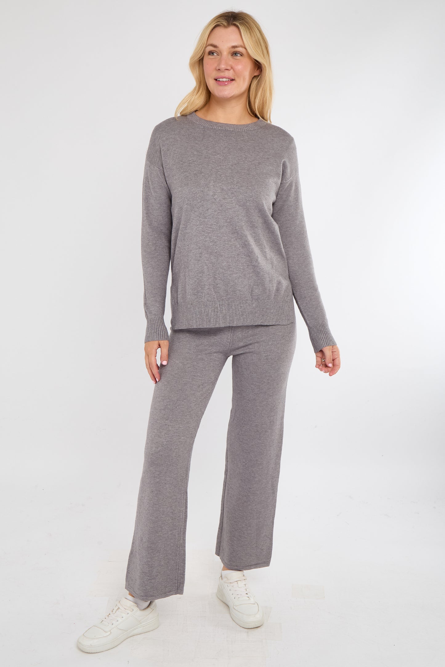 SOFT KNITTED TROUSERS