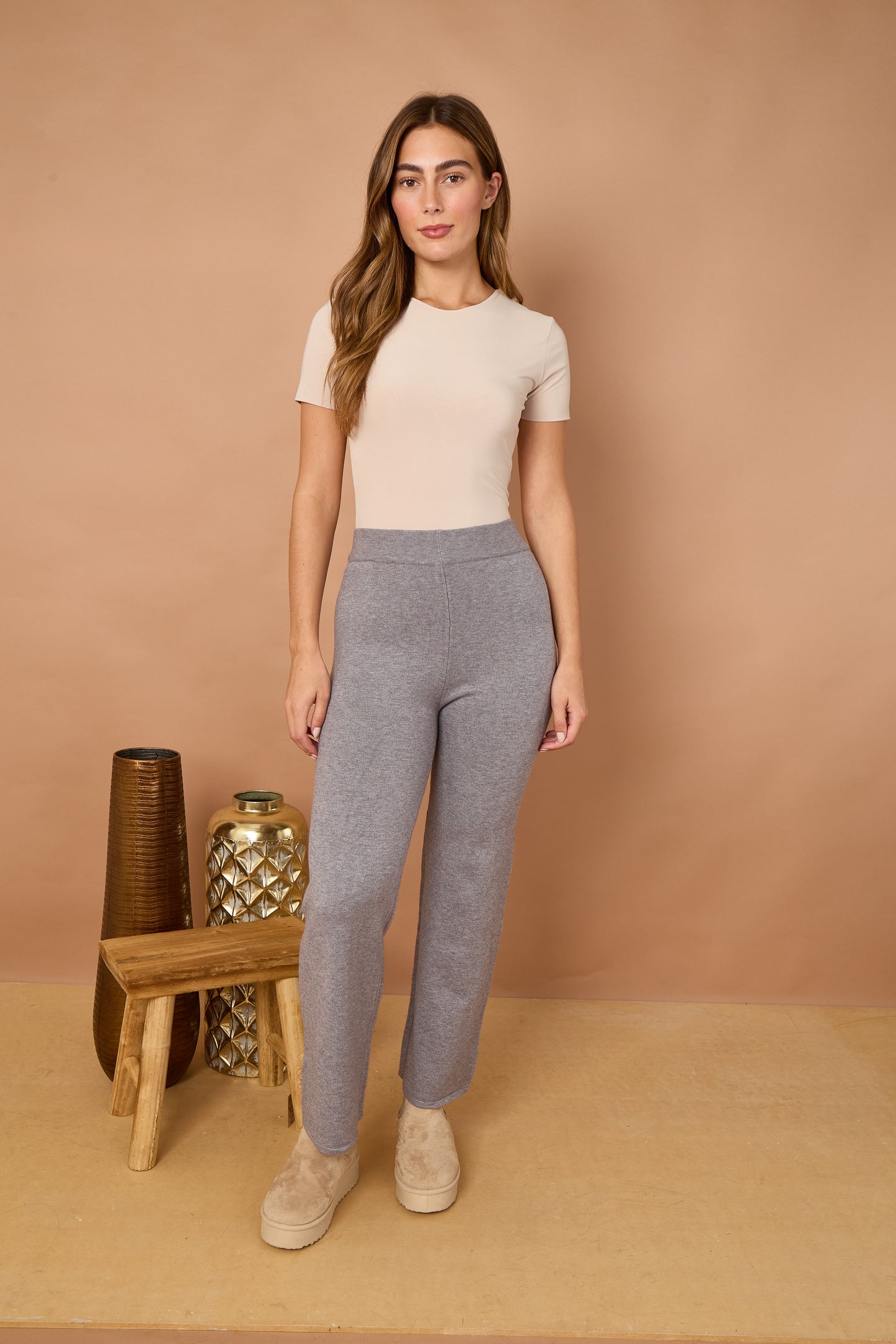 SOFT KNITTED TROUSERS