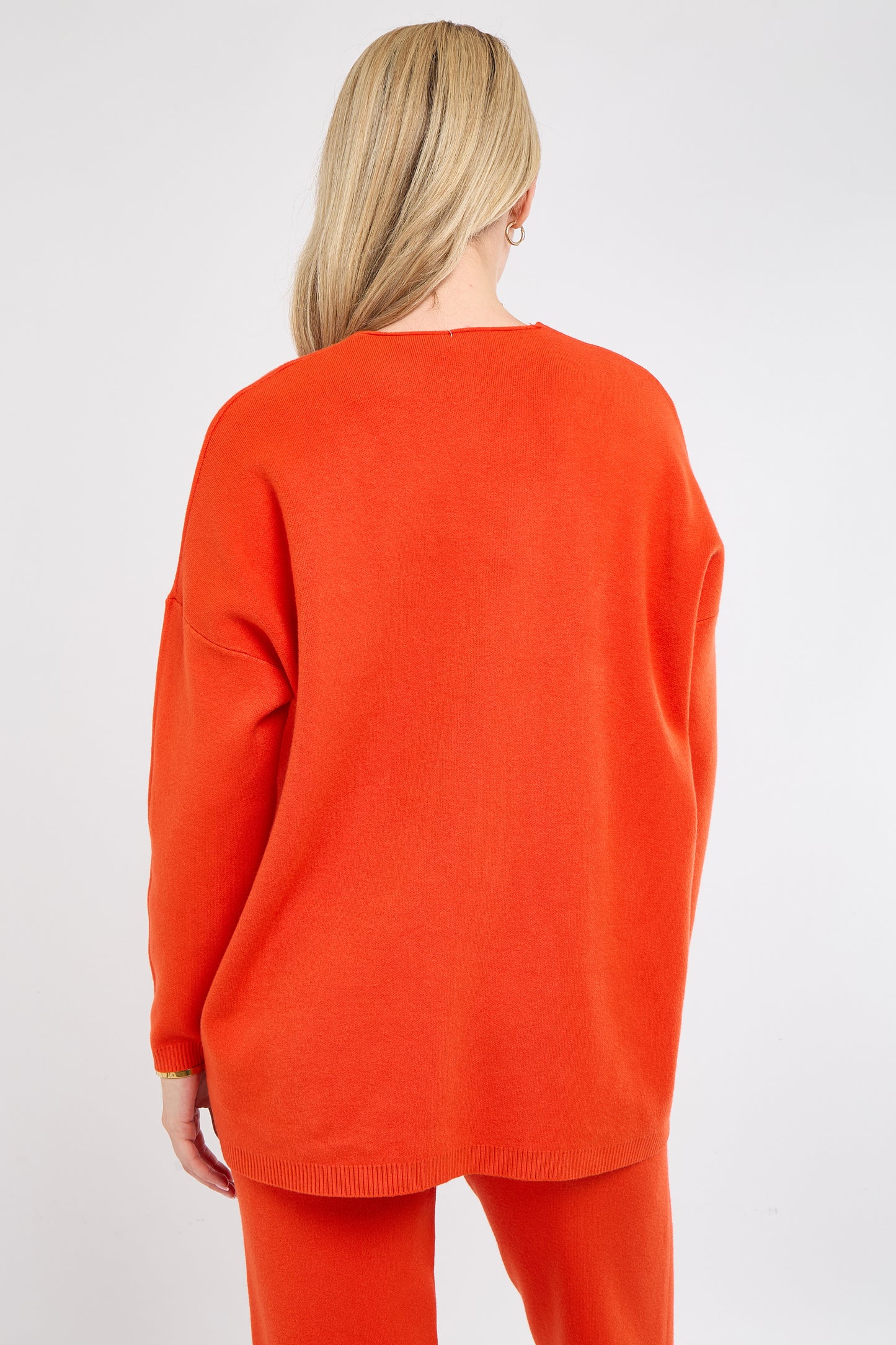 V-NECK RIBBED HEM JUMPER