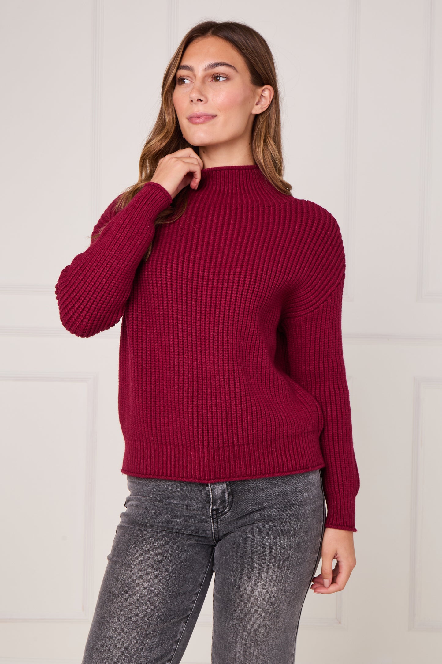 RIBBED TURTLE NECK JUMPER