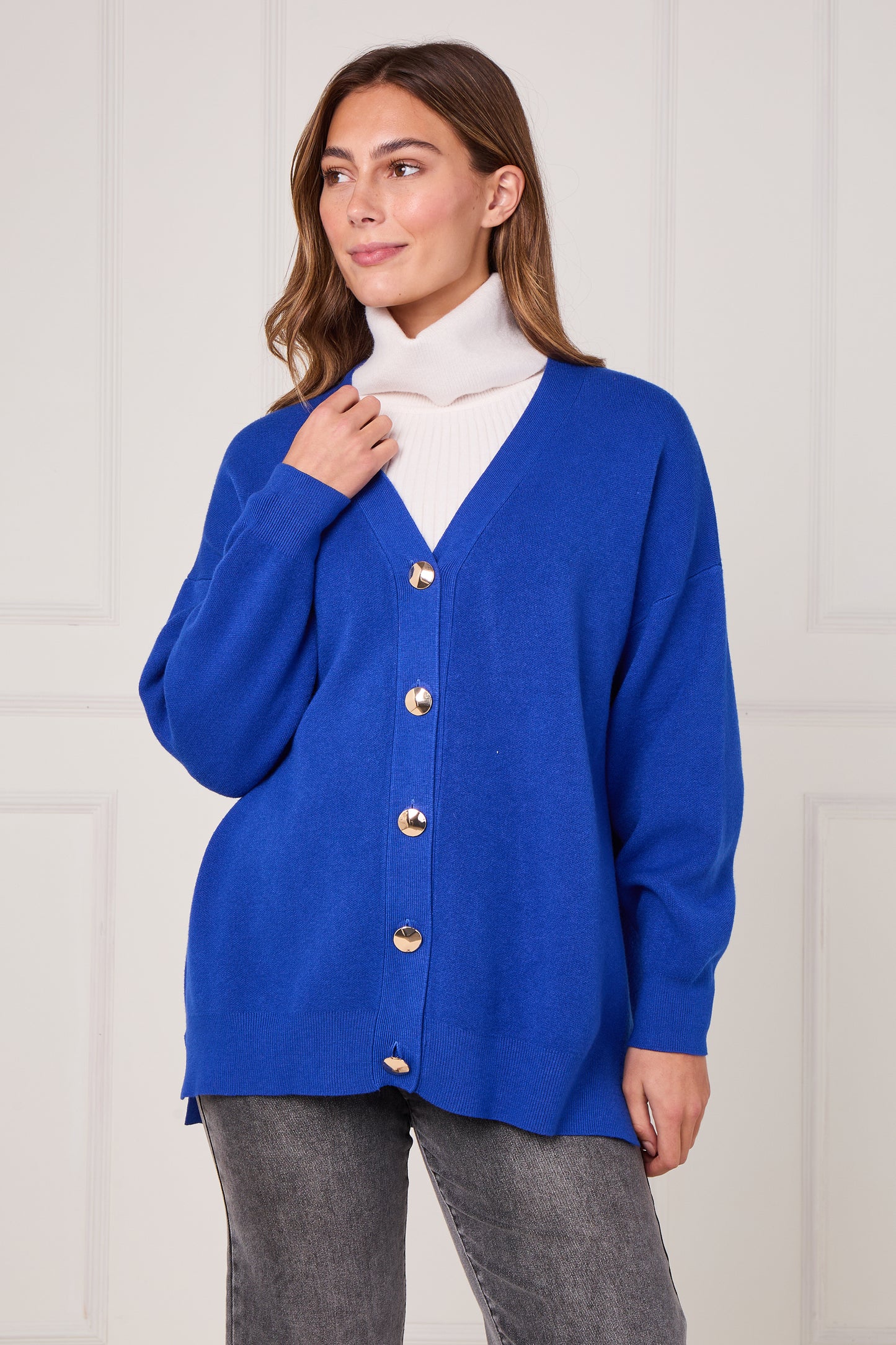 GOLD BUTTON V-NECK KNITTED CARDIGAN