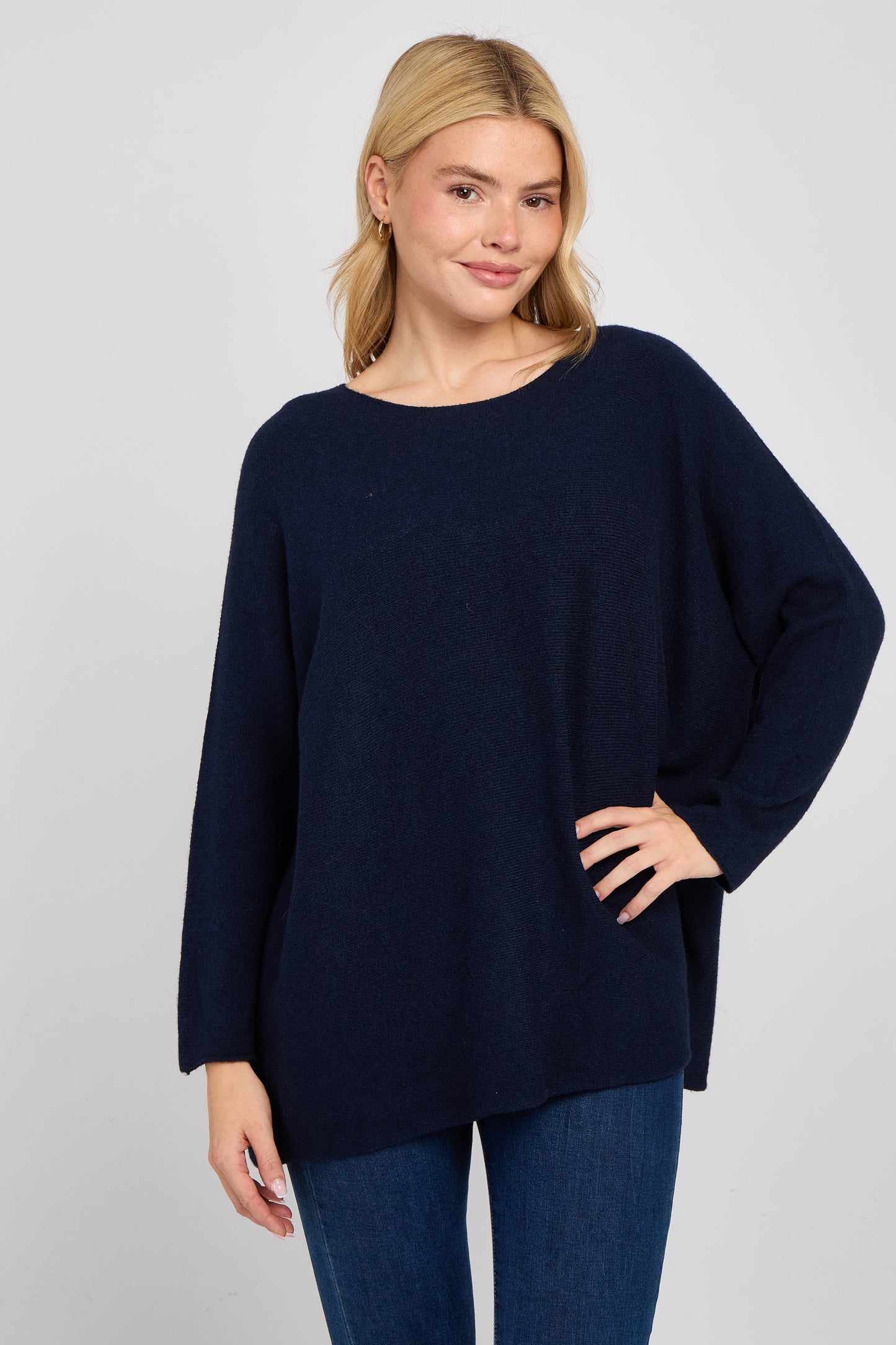 ULTRASOFT ROUNDNECK RELAXED JUMPER