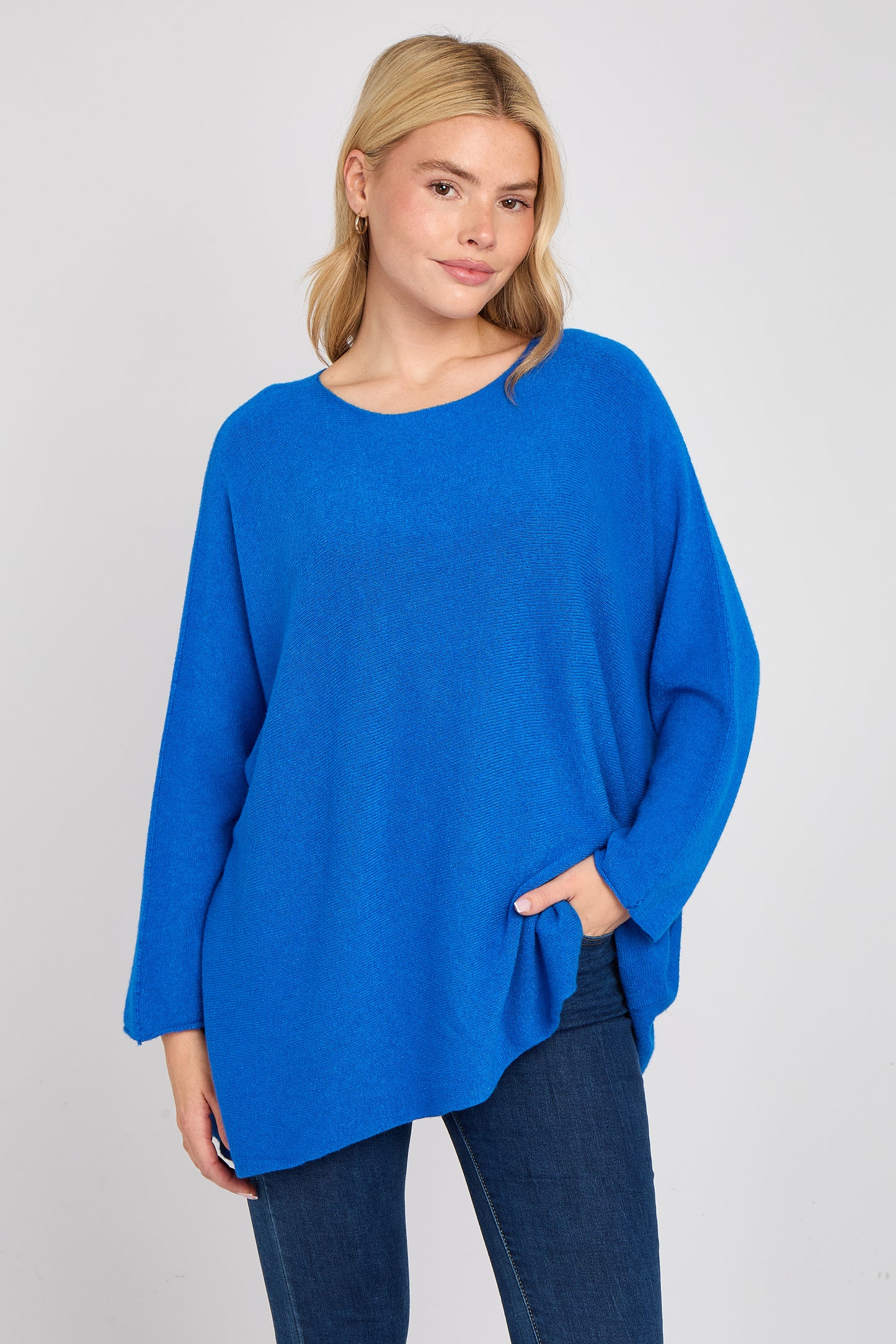 ULTRASOFT ROUNDNECK RELAXED FIT JUMPER