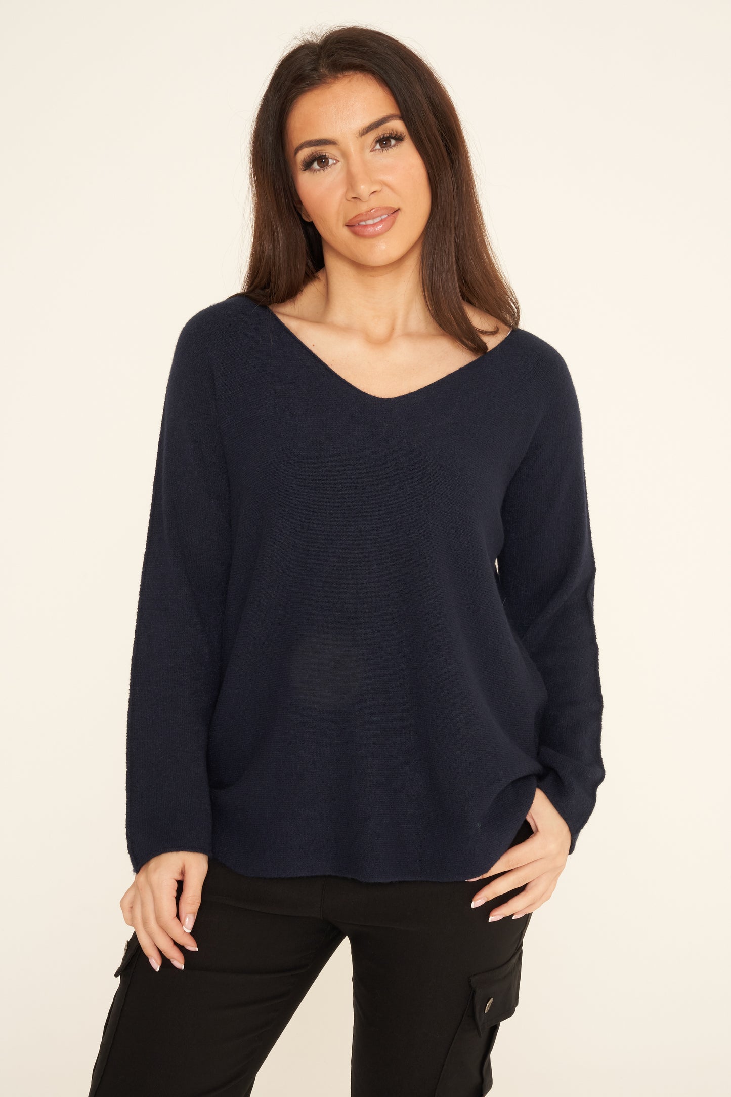 ULTRASOFT V-NECK JUMPER