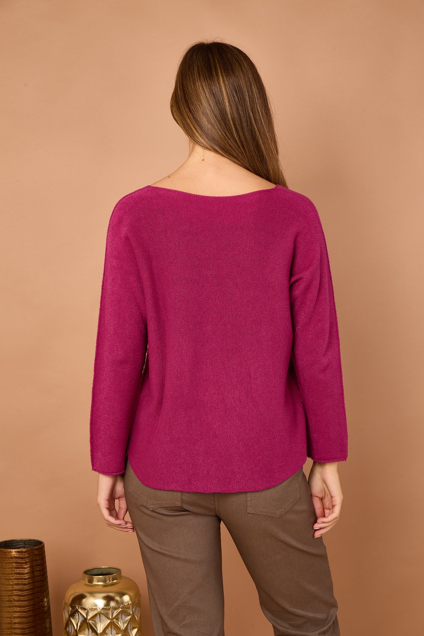 ULTRASOFT V-NECK JUMPER