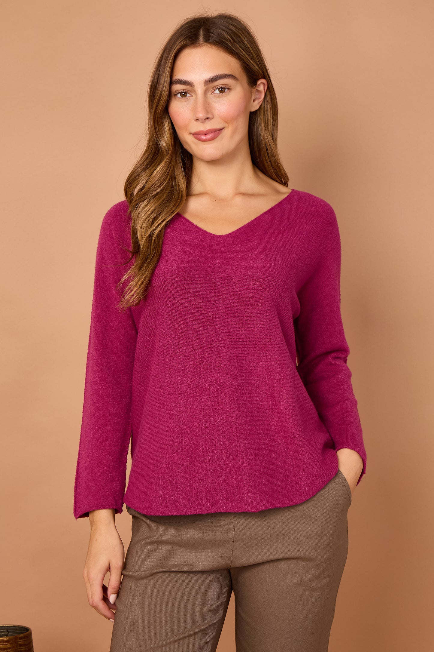 ULTRASOFT V-NECK JUMPER