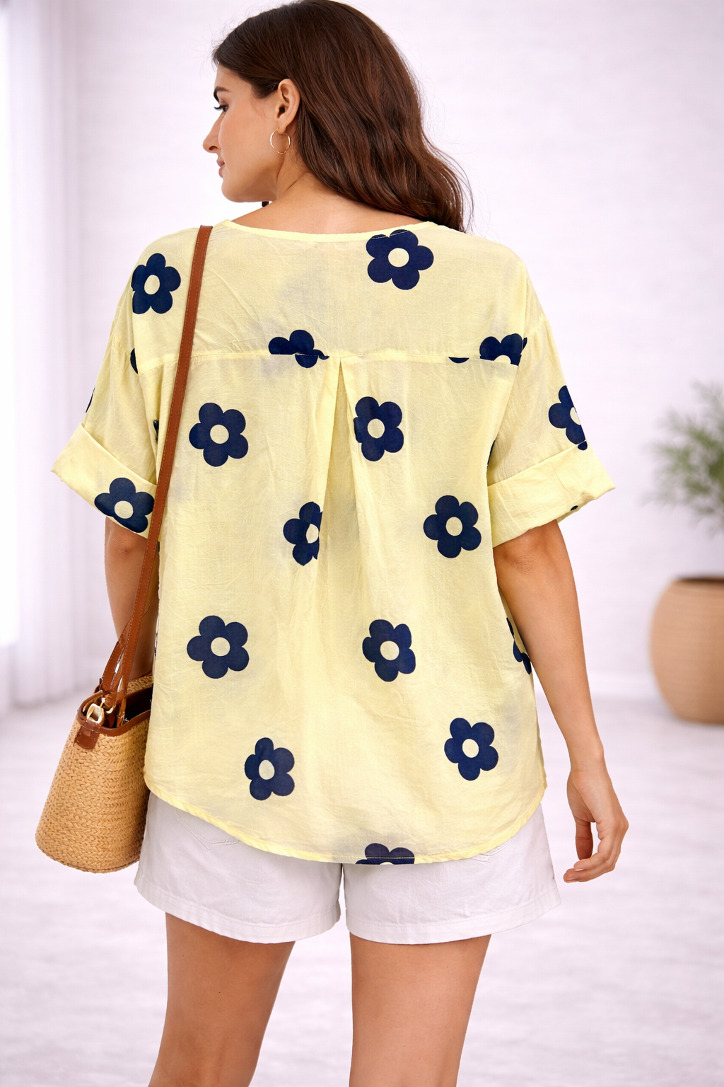 FLOWER PRINT ONE BUTTONED COTTON TOP