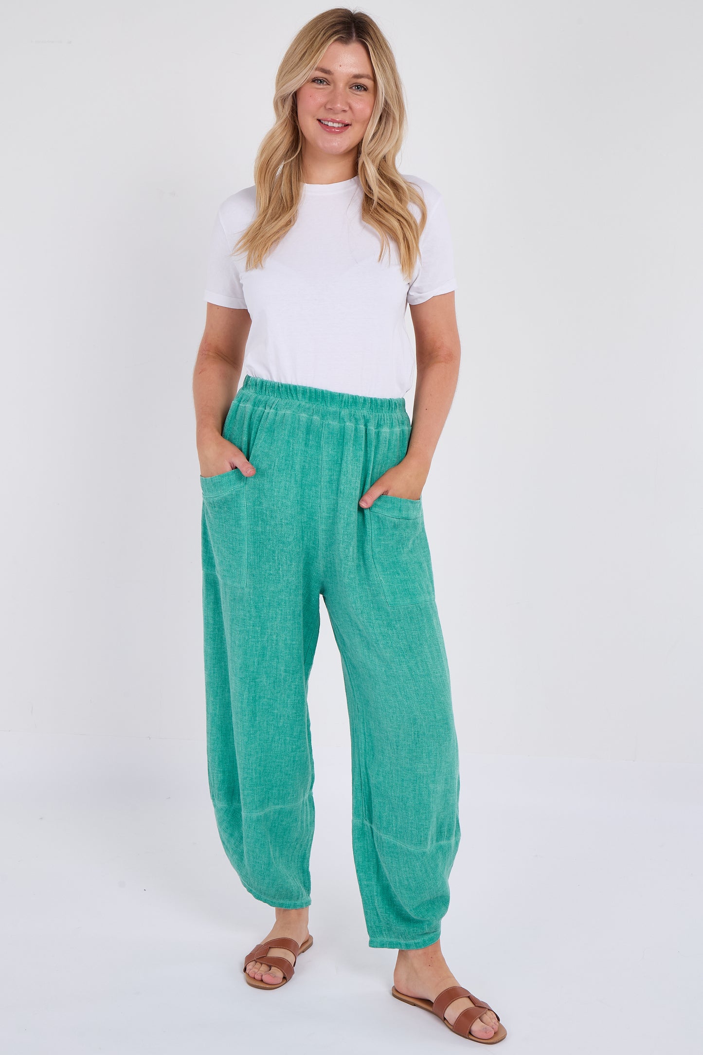 WASHED LINEN FRONT POCKET BARREL LEG TROUSER