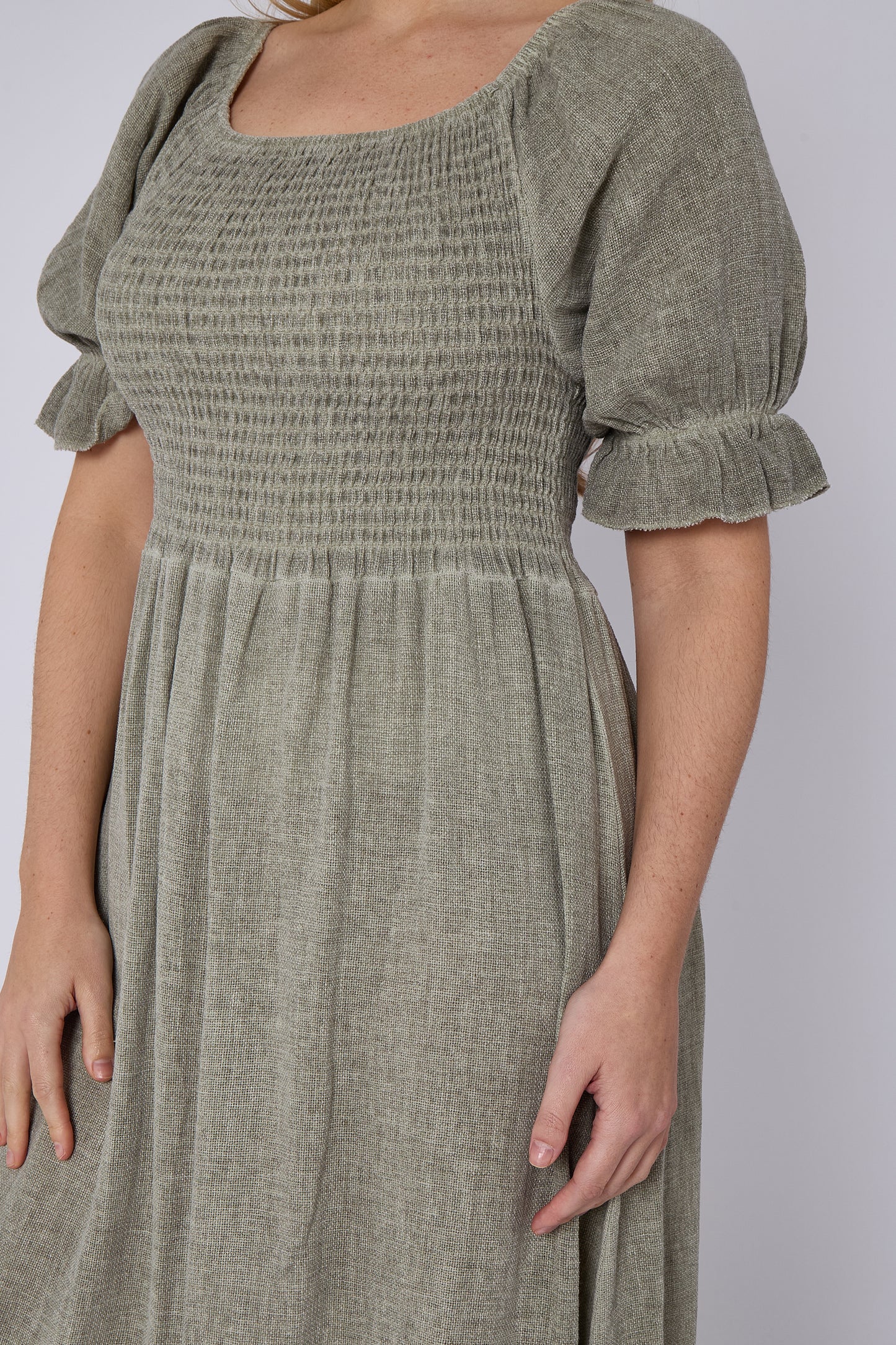 WASHED LINEN SHIRRED RUFFLE SLEEVE DRESS