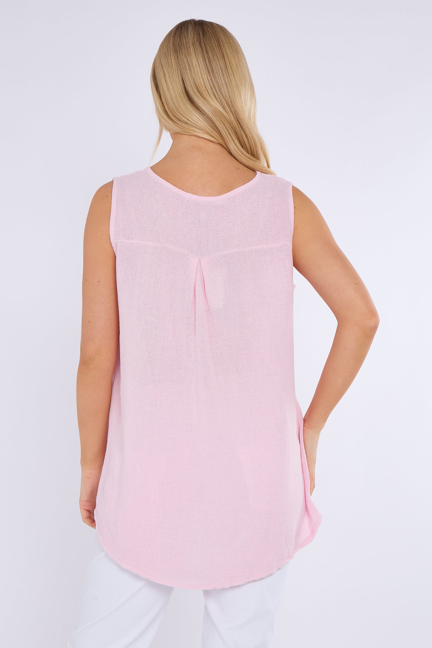 WASHED LINEN THREE BUTTON SEAM VEST