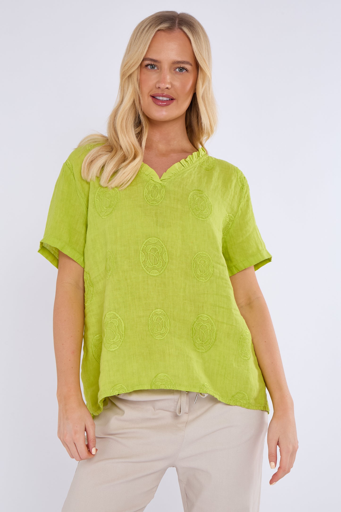 EMBOSSED CIRCLE FRILL NECK LINEN TOP