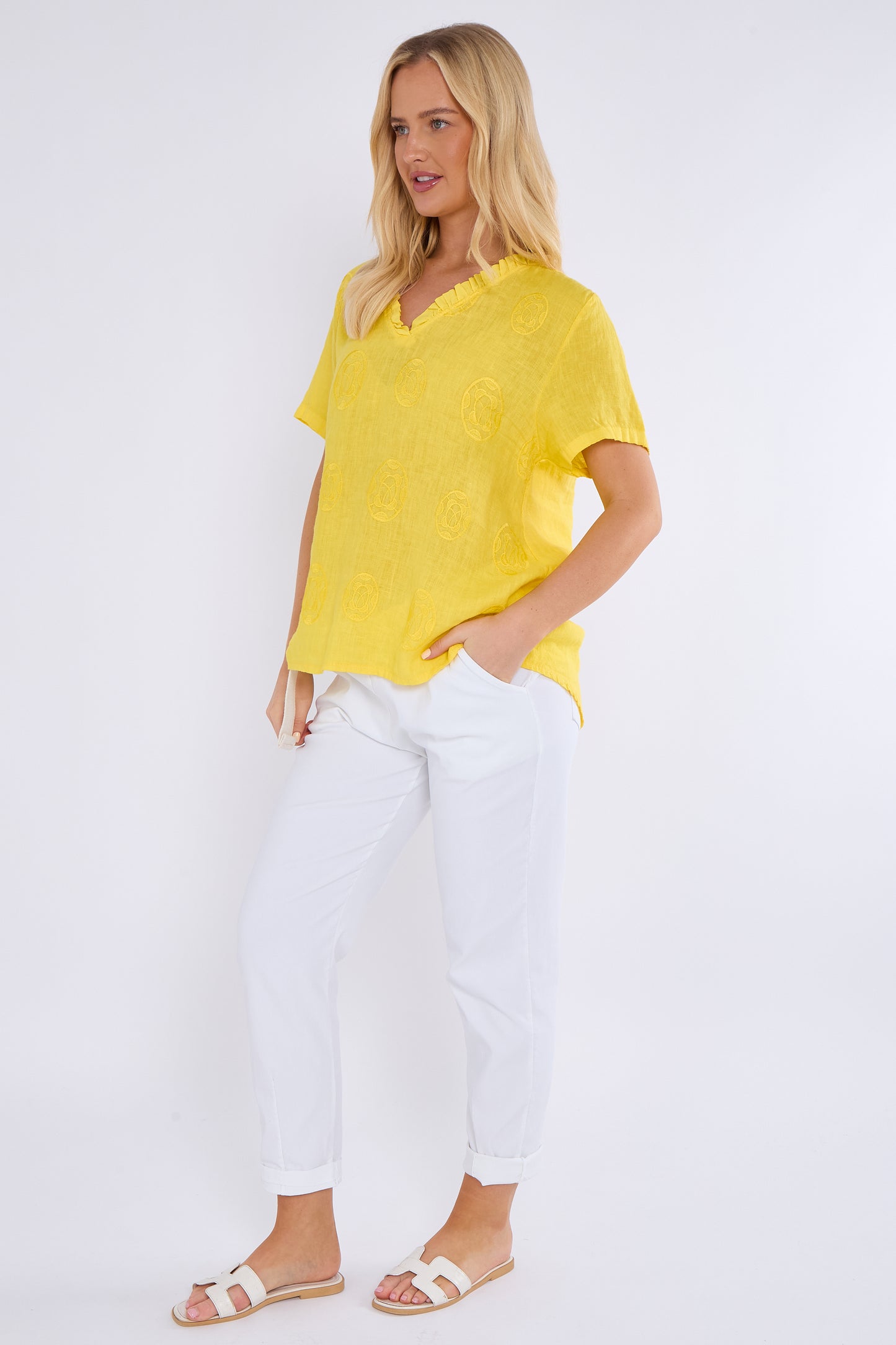EMBOSSED CIRCLE FRILL NECK LINEN TOP