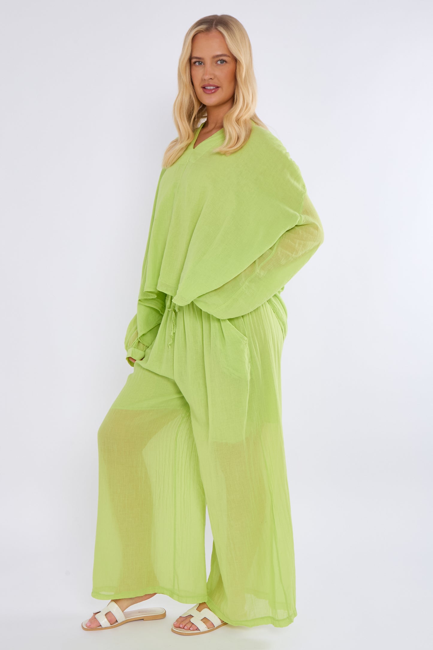 V-NECK COTTON LINED TOP